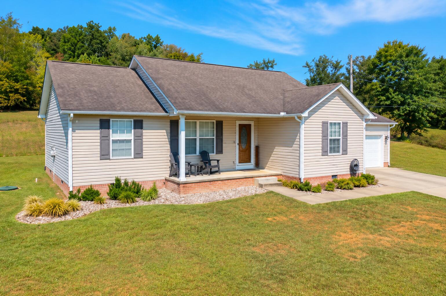 1352 E Pittsburg Church Road Property Photo 7