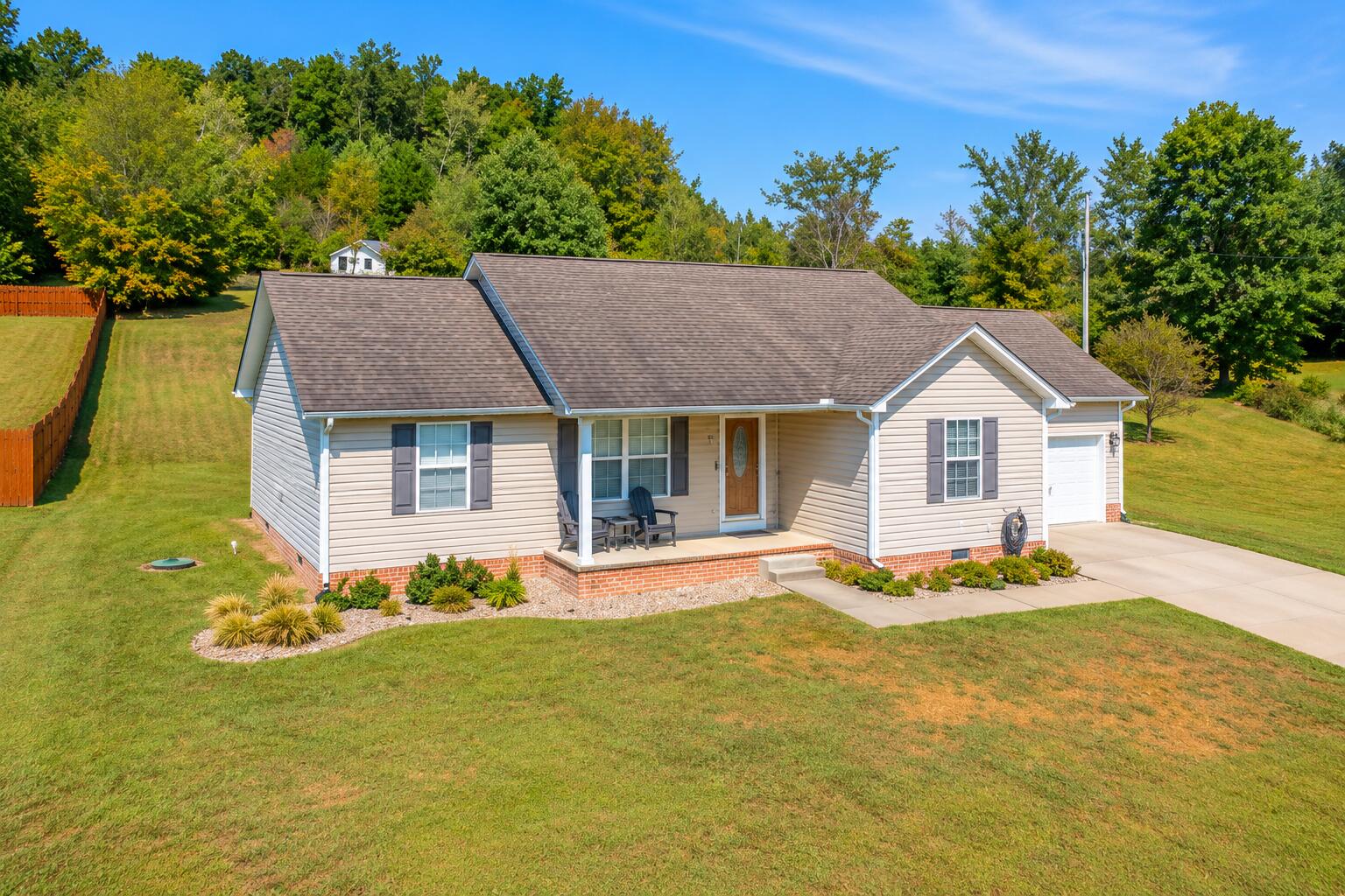 1352 E Pittsburg Church Road Property Photo 9
