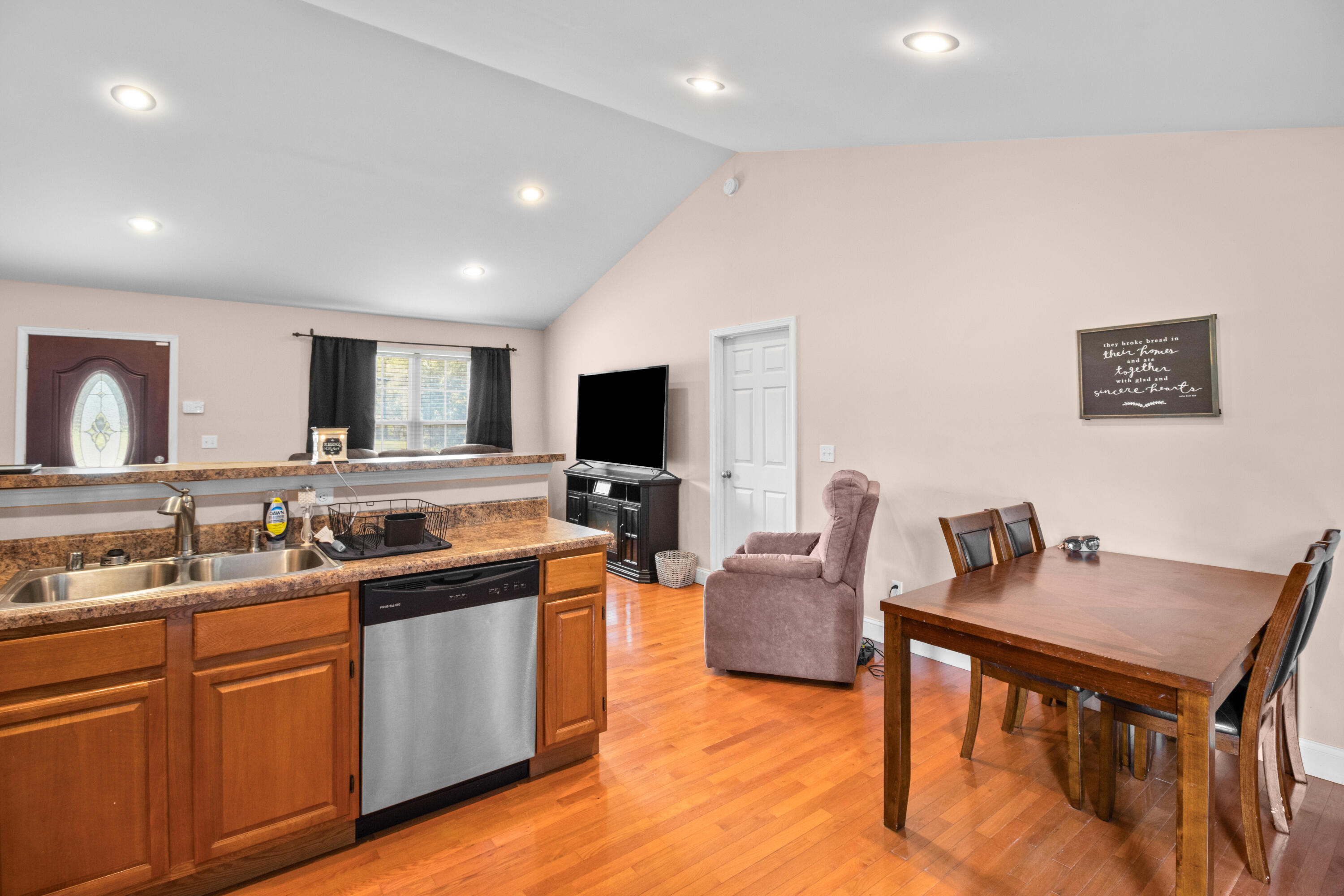 1352 E Pittsburg Church Road Property Photo 44