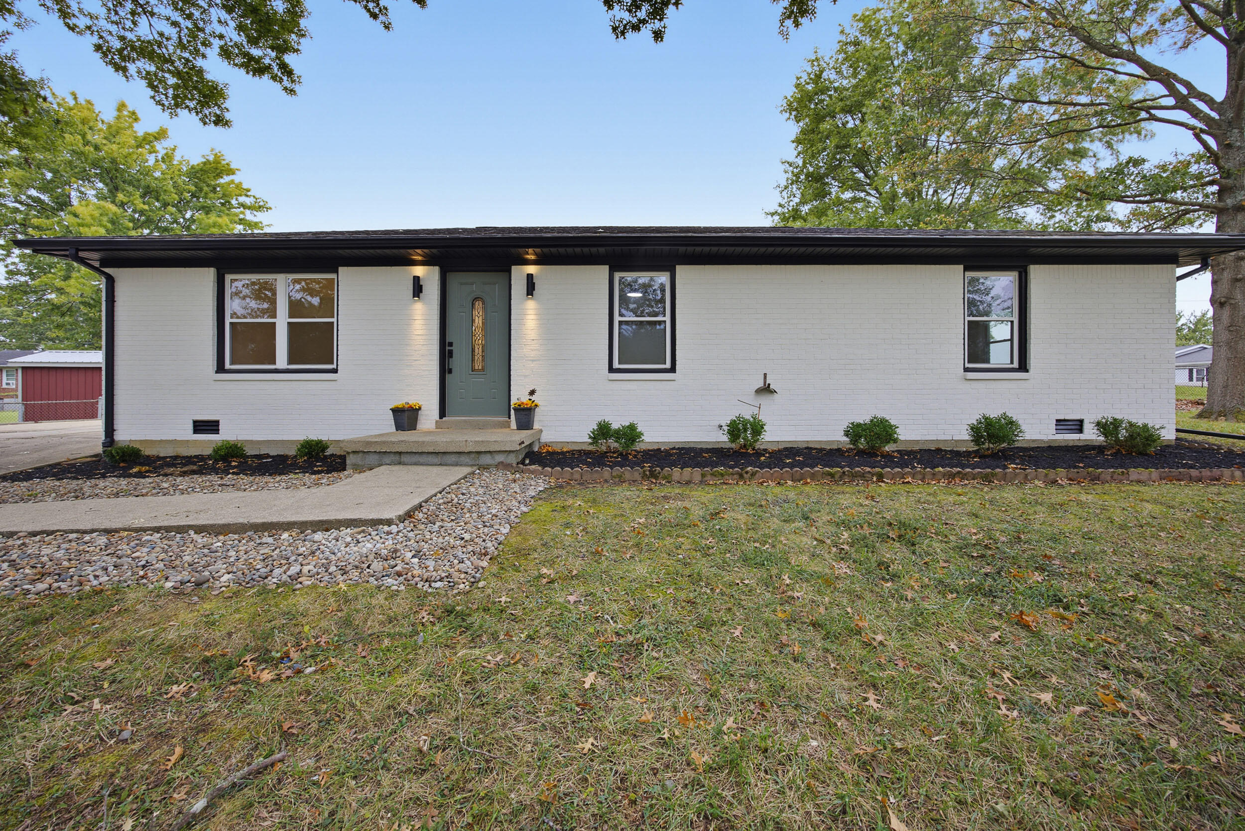 229 Lynn Drive Property Photo 1
