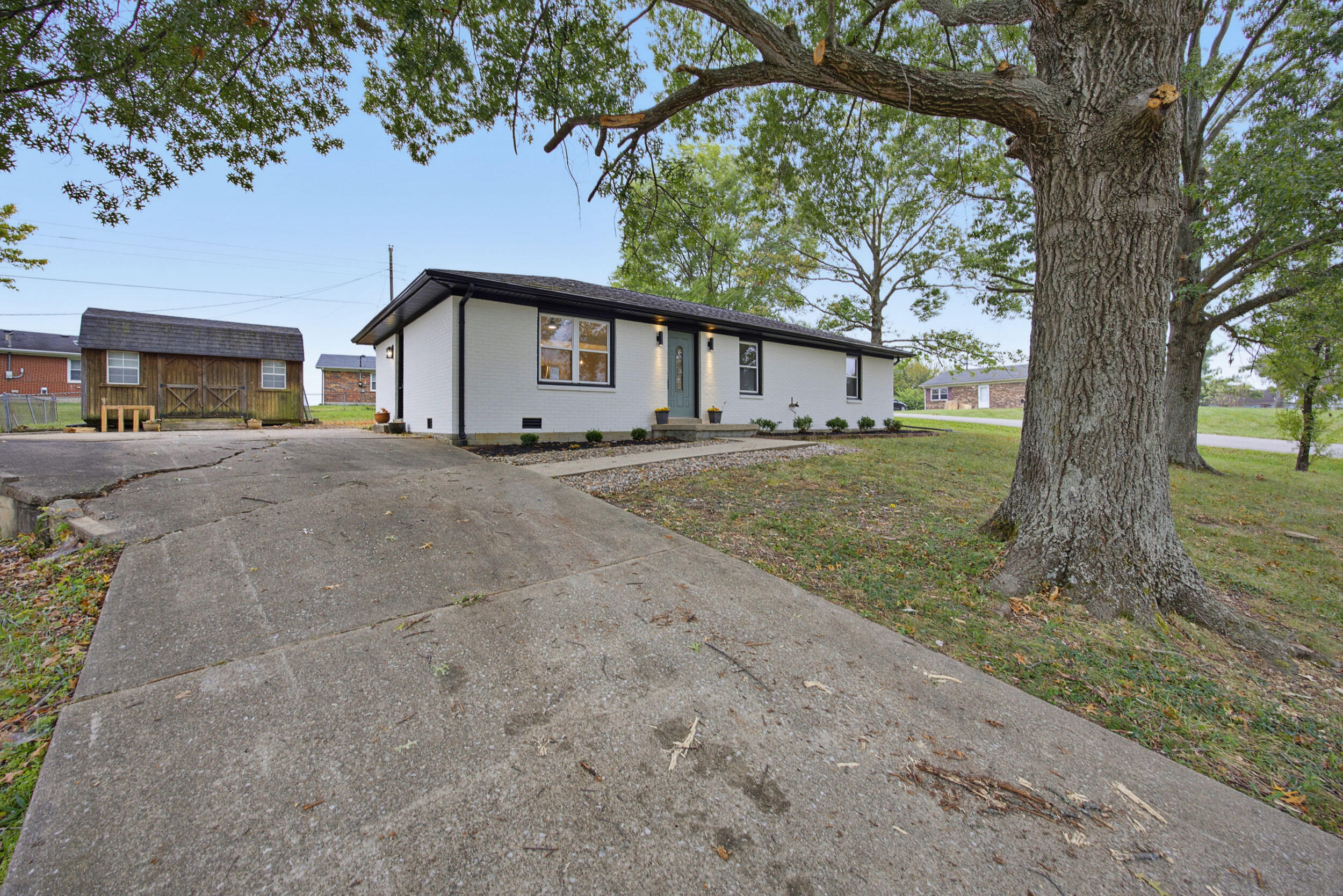 229 Lynn Drive Property Photo 4