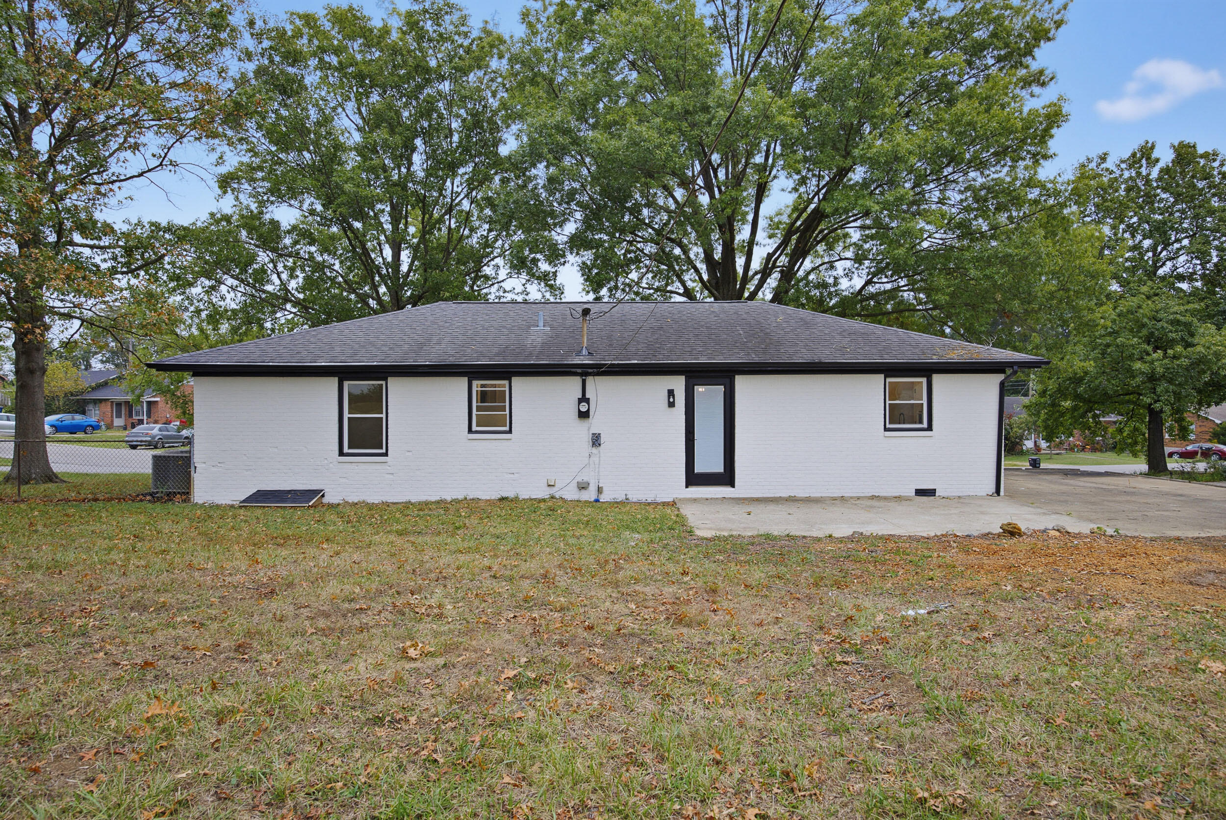 229 Lynn Drive Property Photo 8