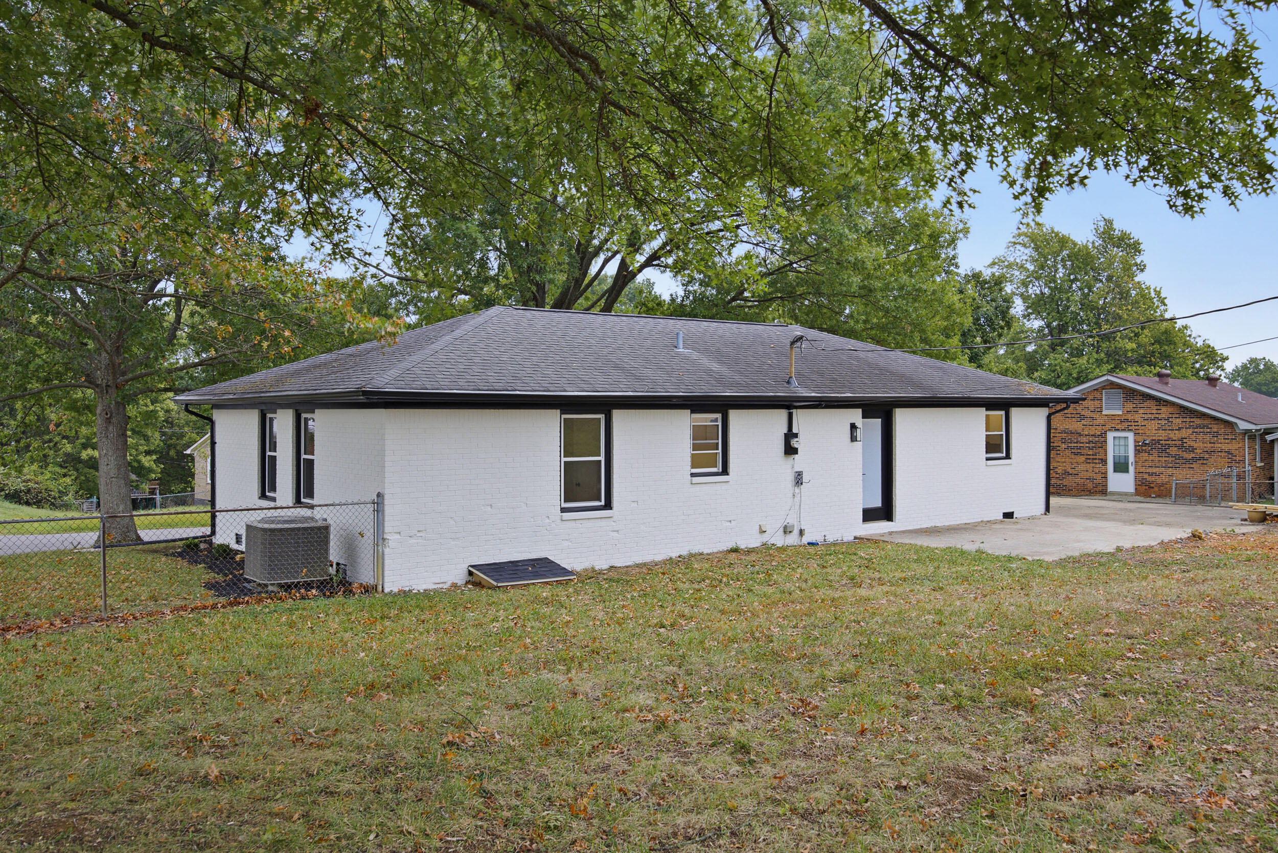 229 Lynn Drive Property Photo 9
