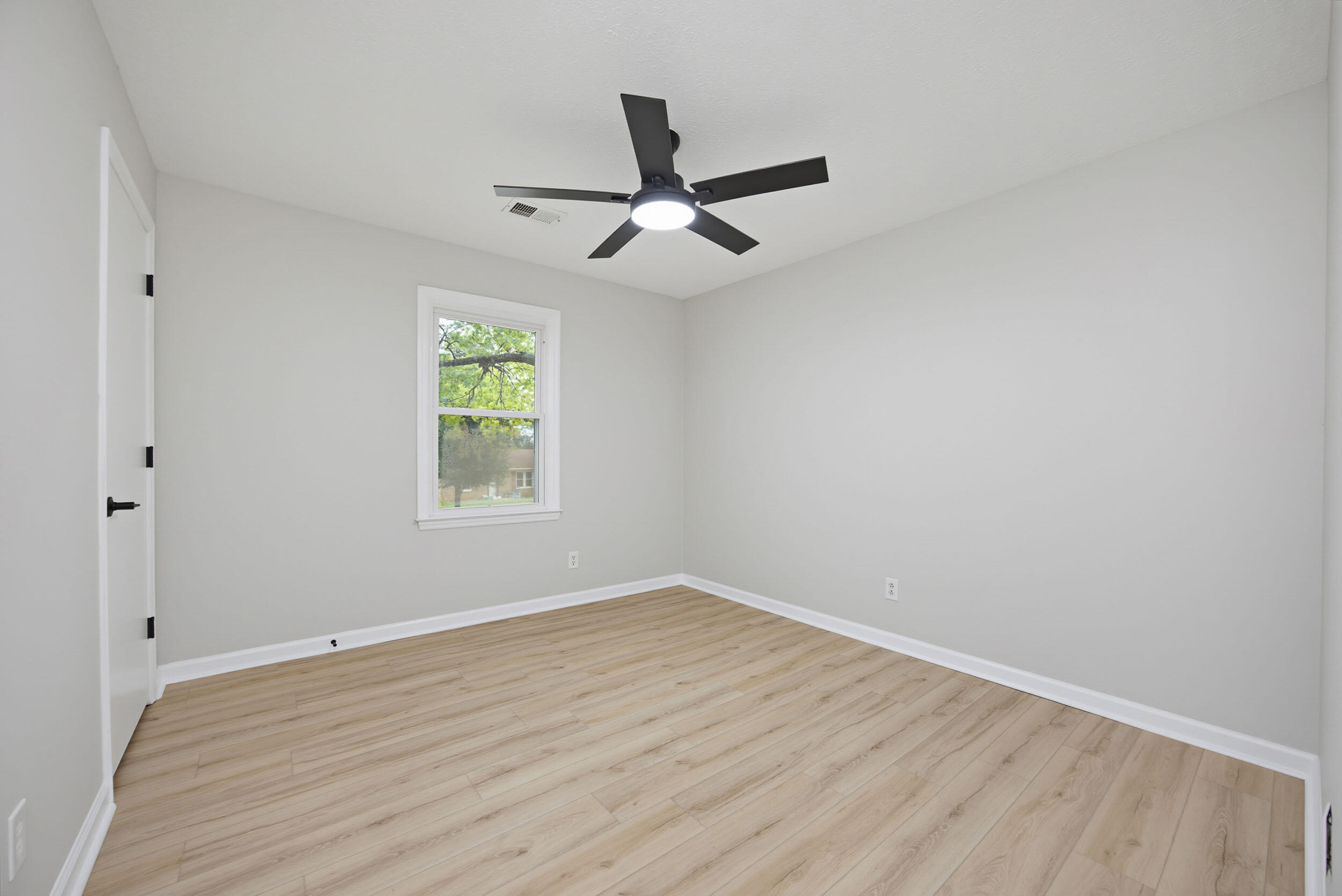 229 Lynn Drive Property Photo 22