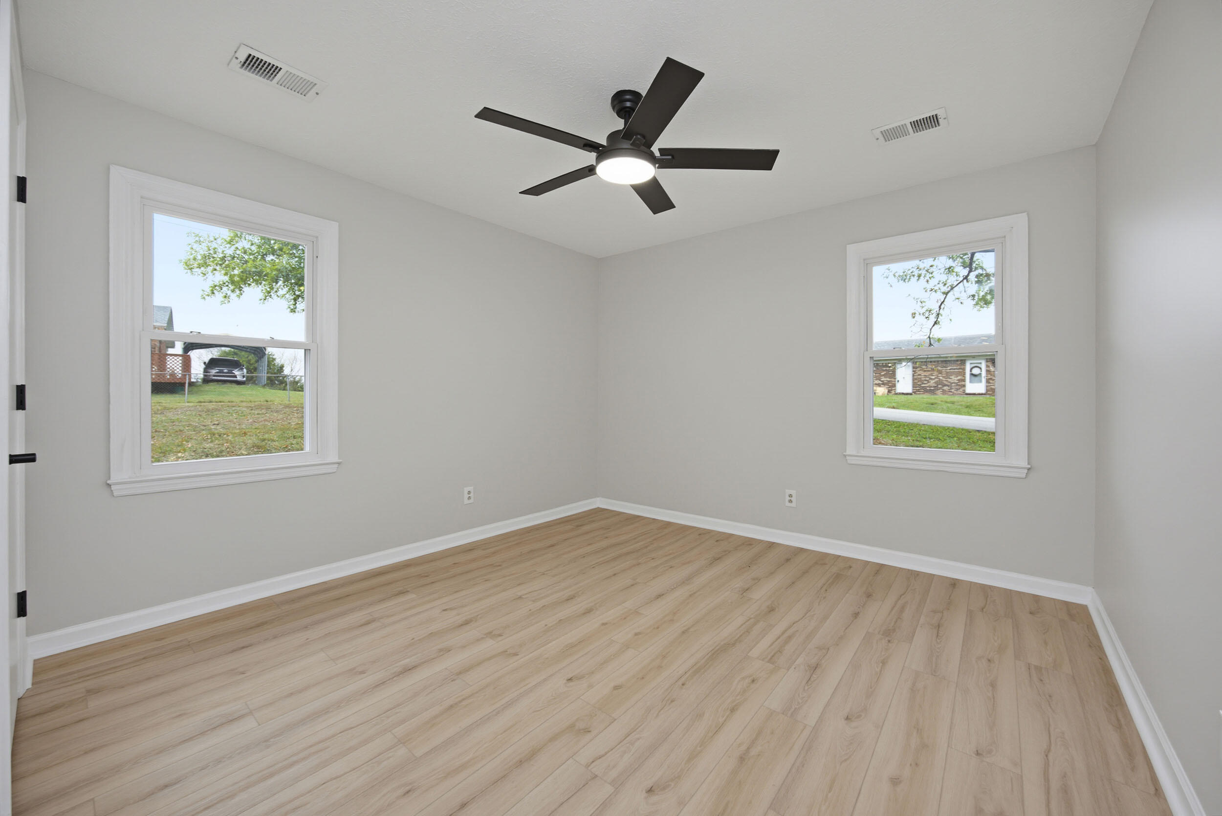 229 Lynn Drive Property Photo 28