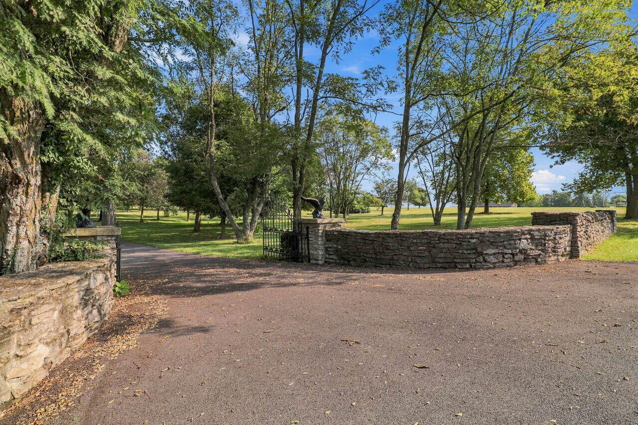 1851 Wilmore Road Property Photo 3