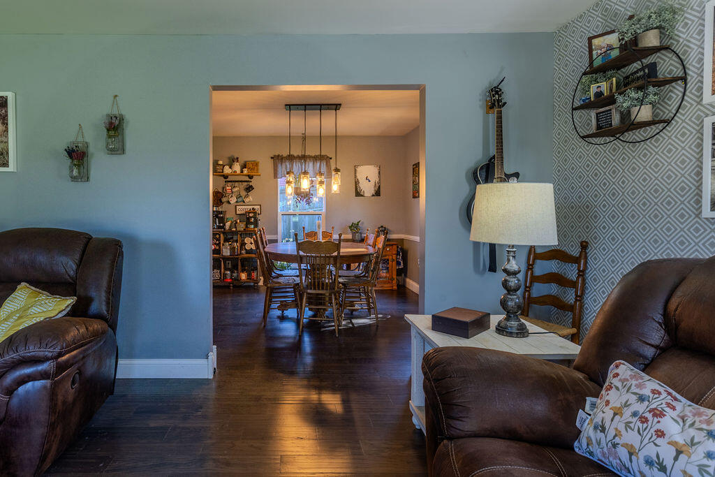 1136 Rayburn Drive Property Photo 4
