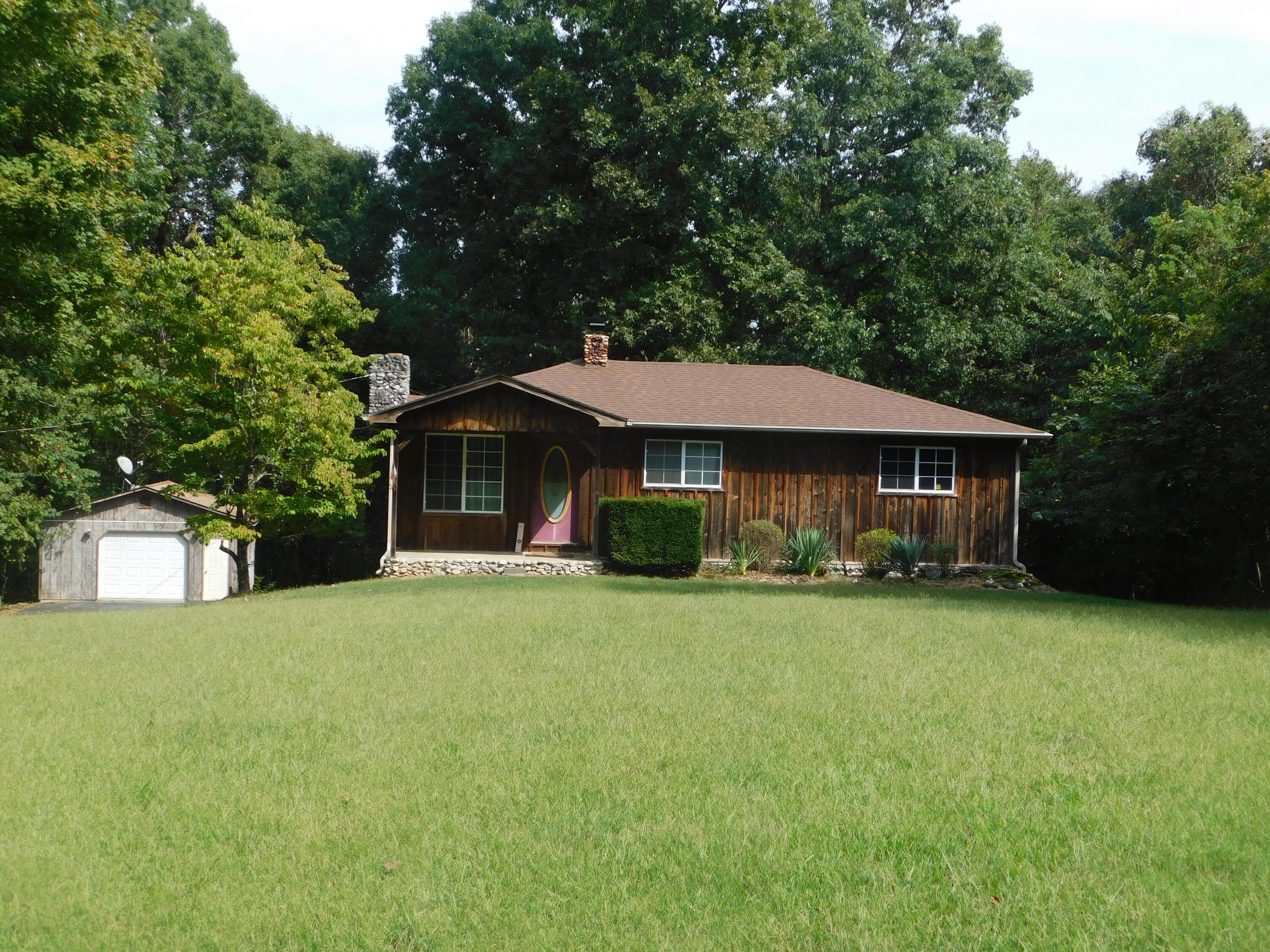 2064 Martin Chapel Road Property Photo 2