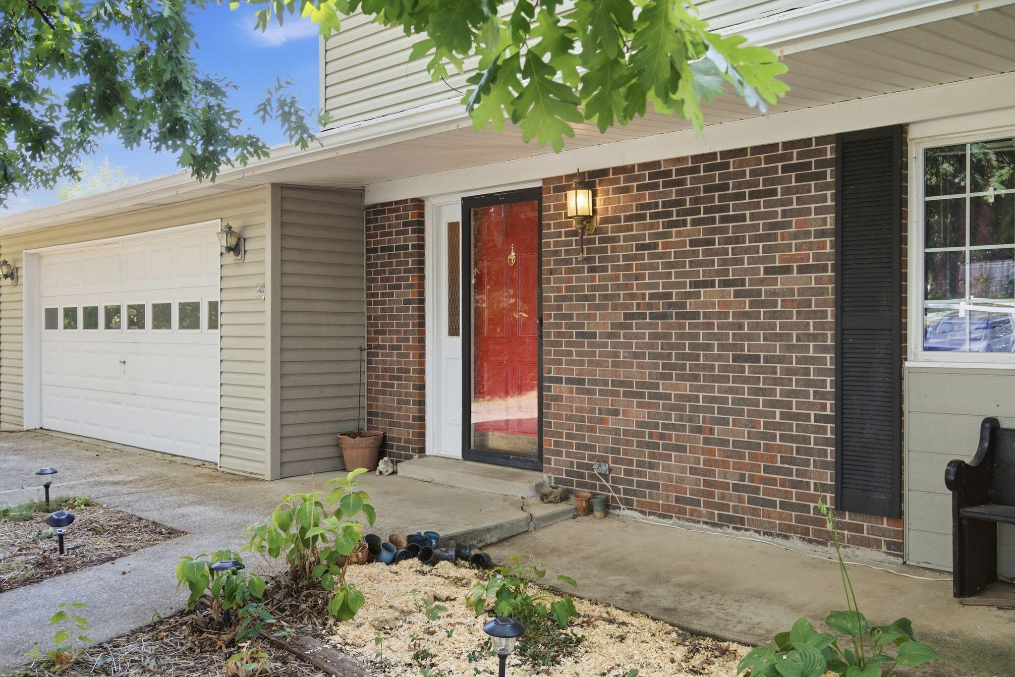 119 Hammons Drive Property Photo 3