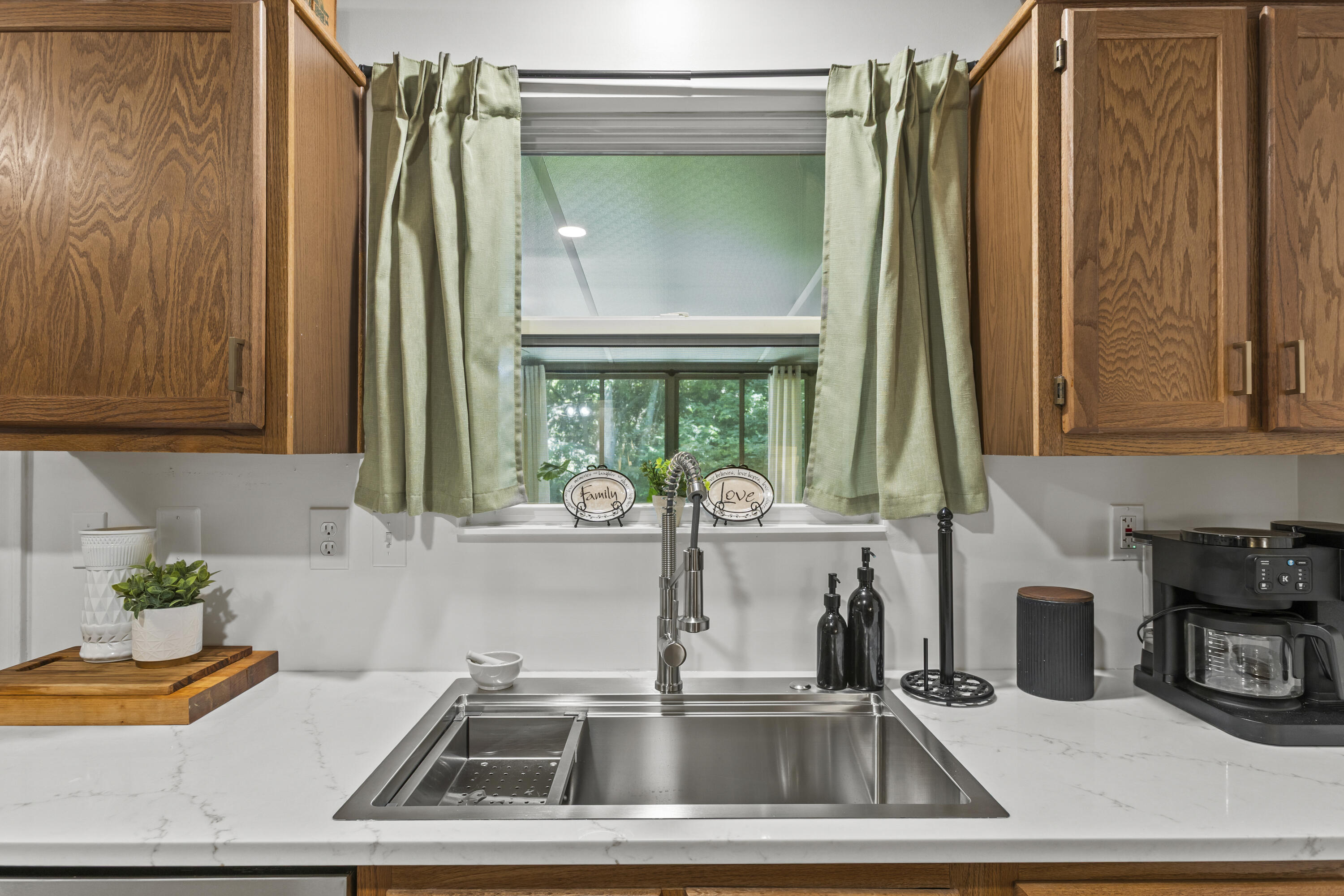 2951 Babbling Brook Way Property Photo 17