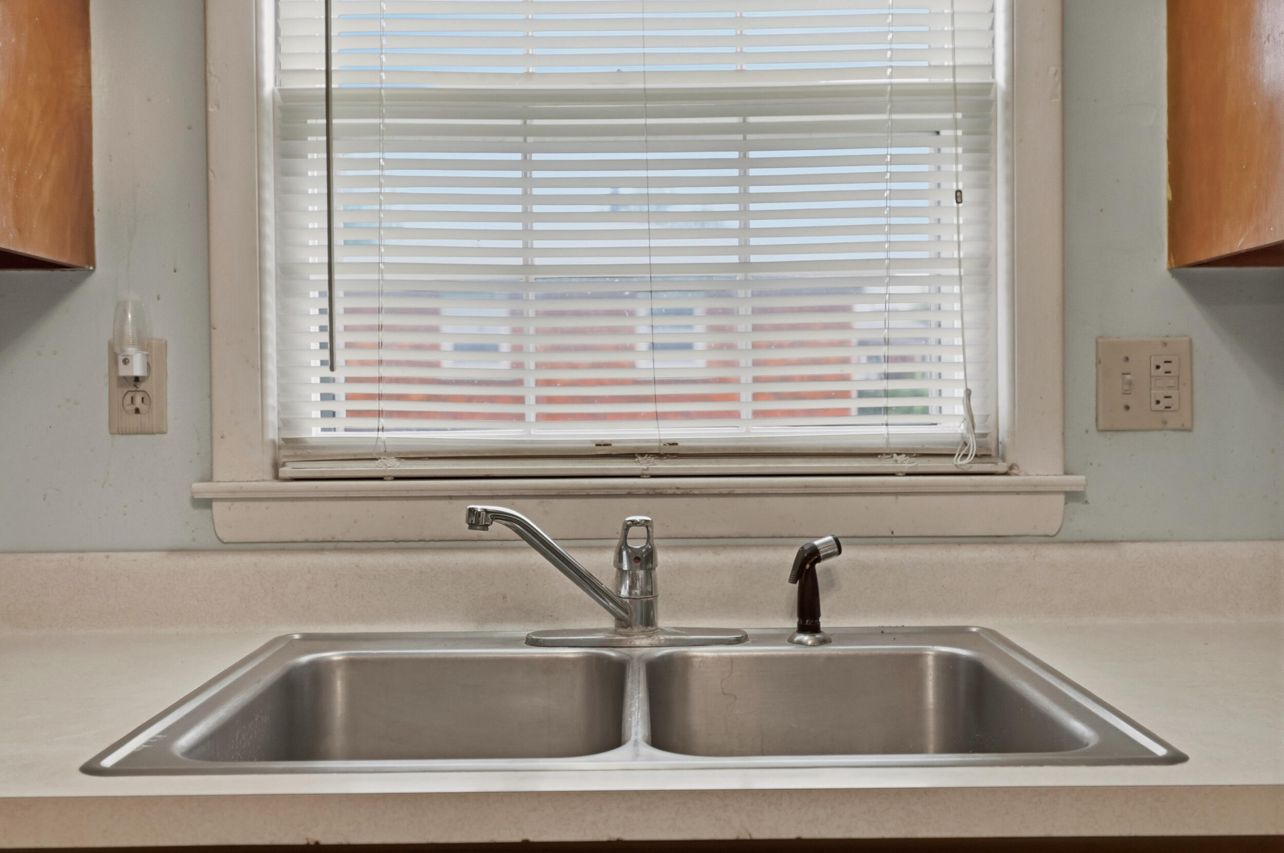 1715 Harrogate Road Property Photo 12