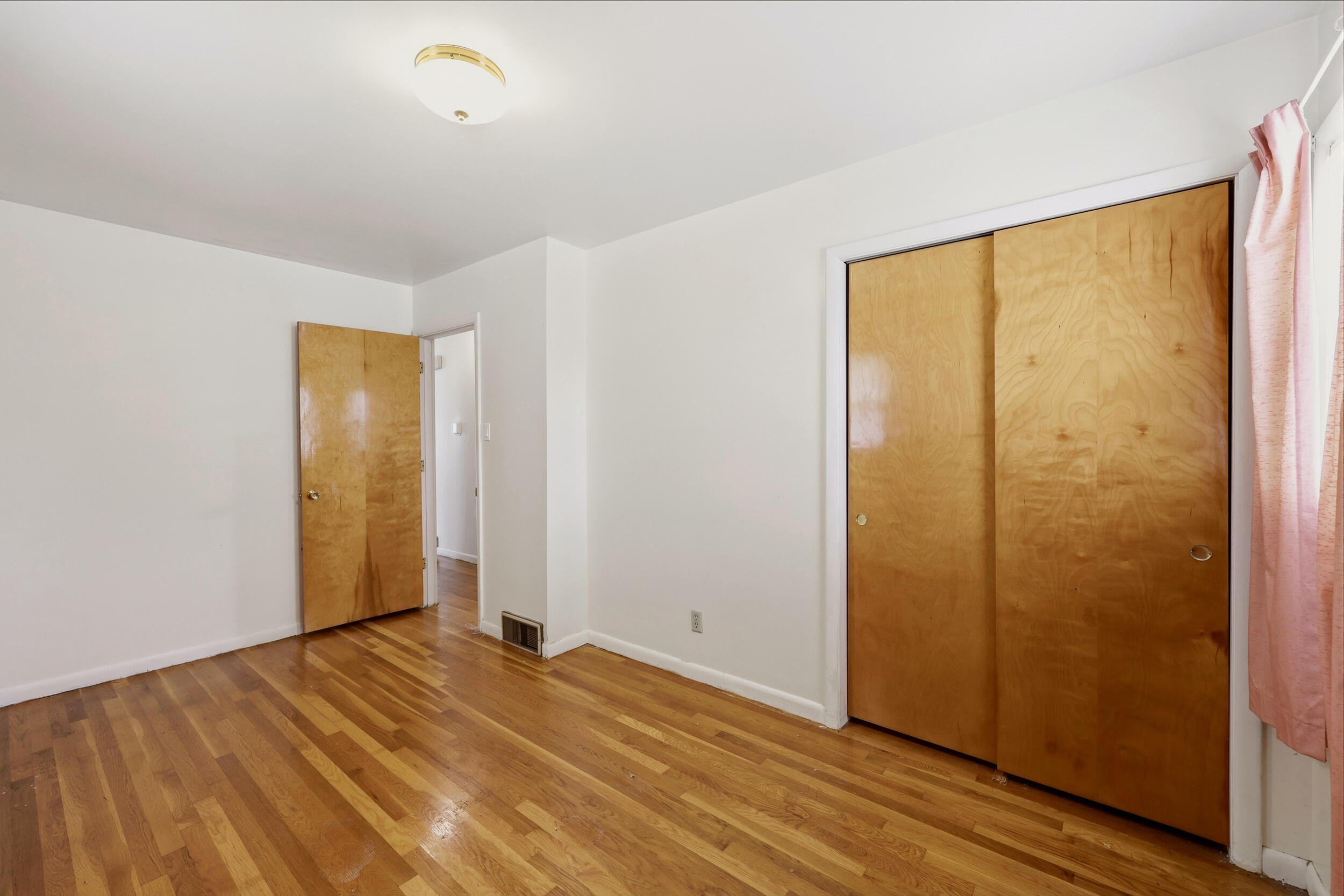 1715 Harrogate Road Property Photo 20