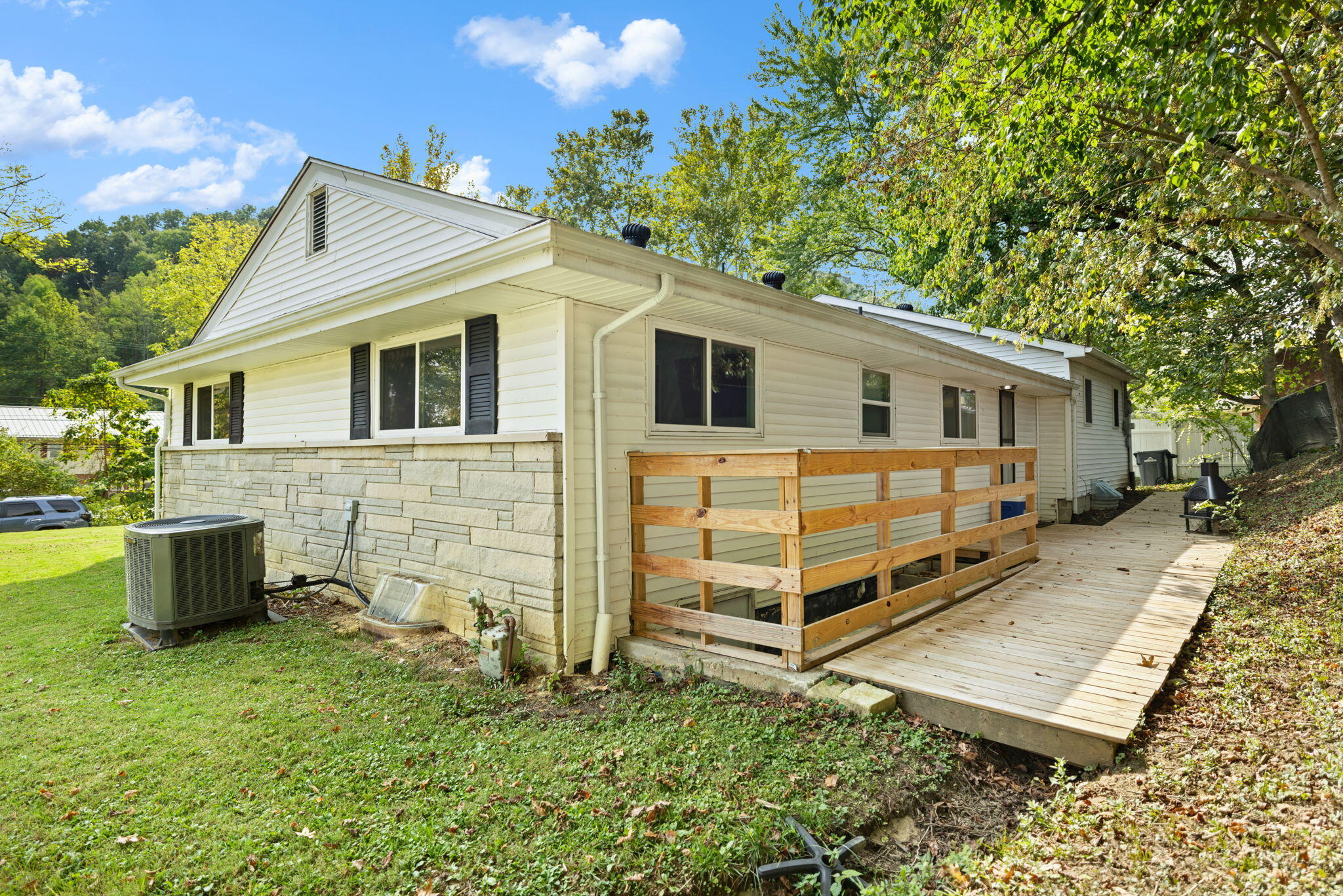408 S Willow Drive Property Photo 43