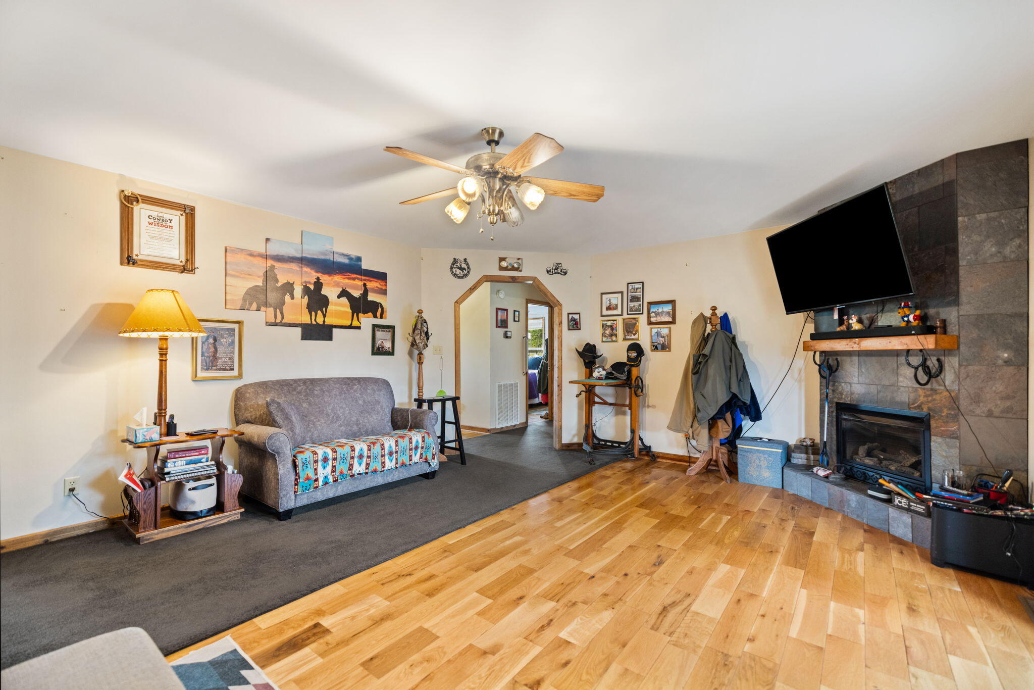 215 Arielle Drive Property Photo 21