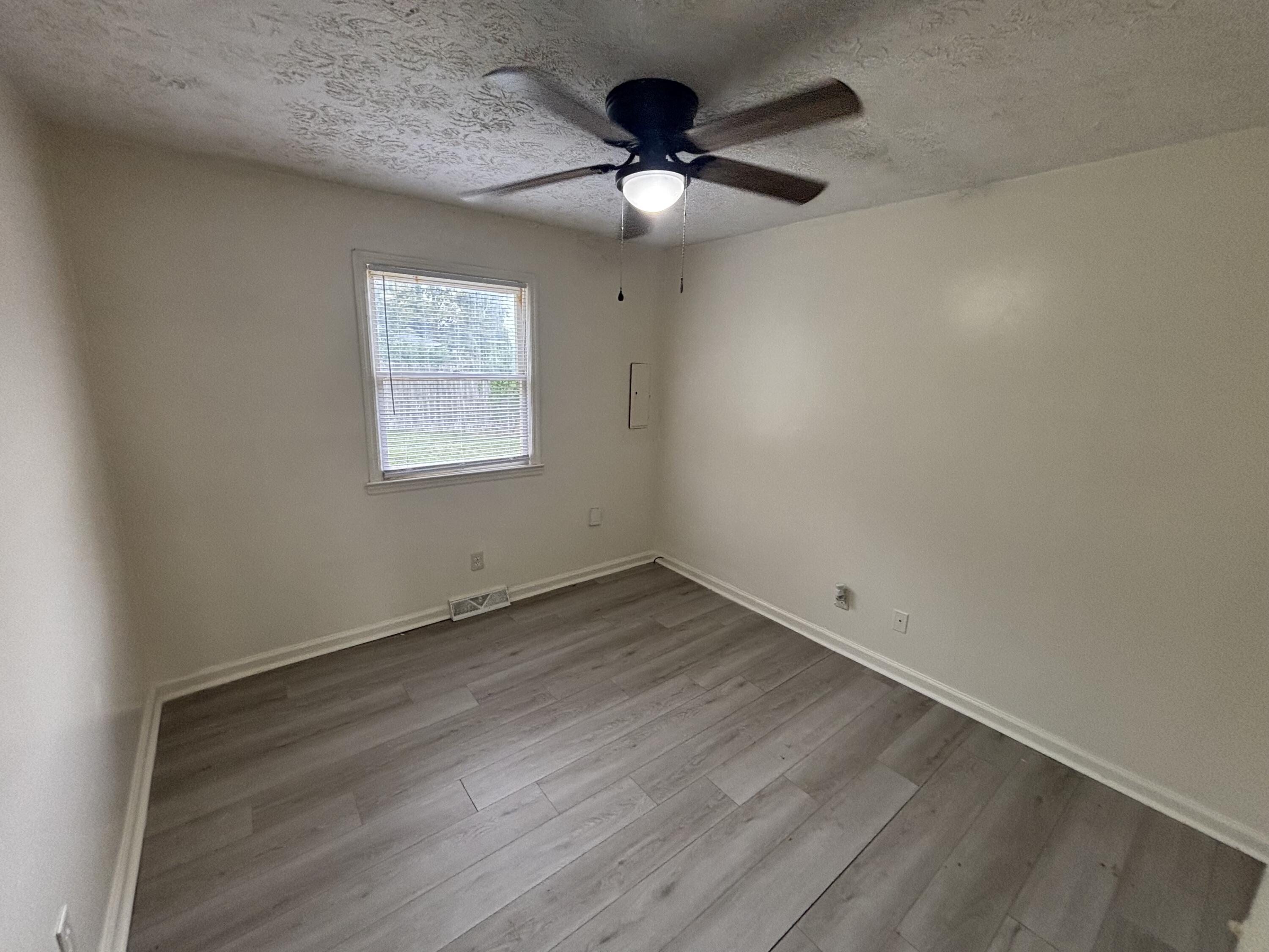 312 Garden Park Drive Property Photo 7
