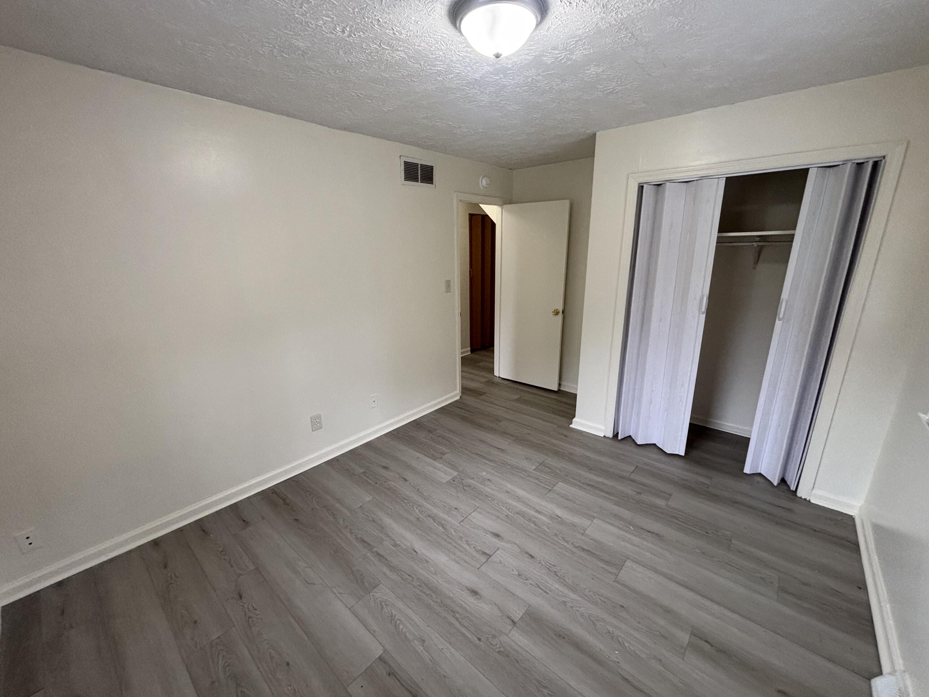 312 Garden Park Drive Property Photo 8