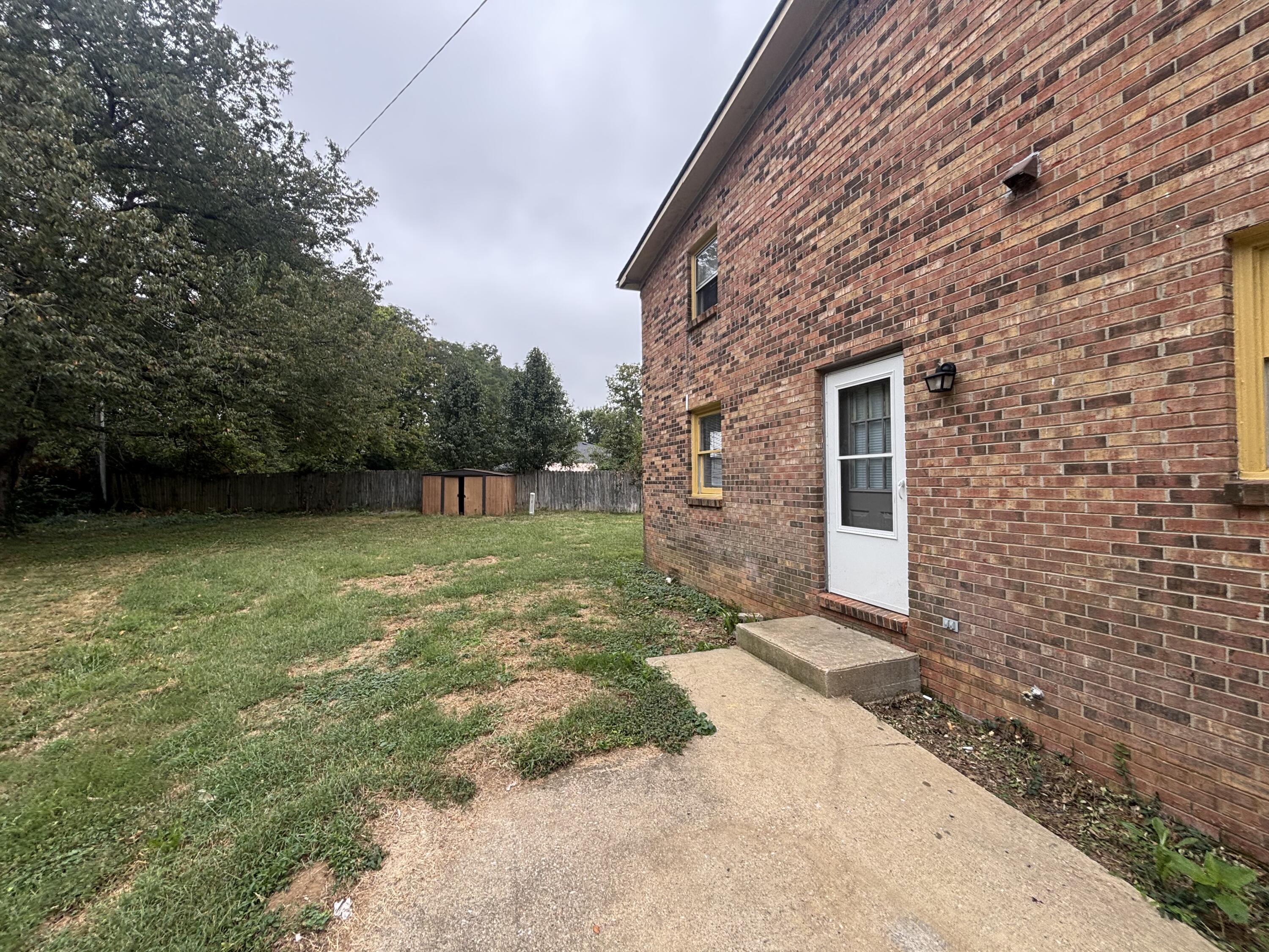 312 Garden Park Drive Property Photo 14