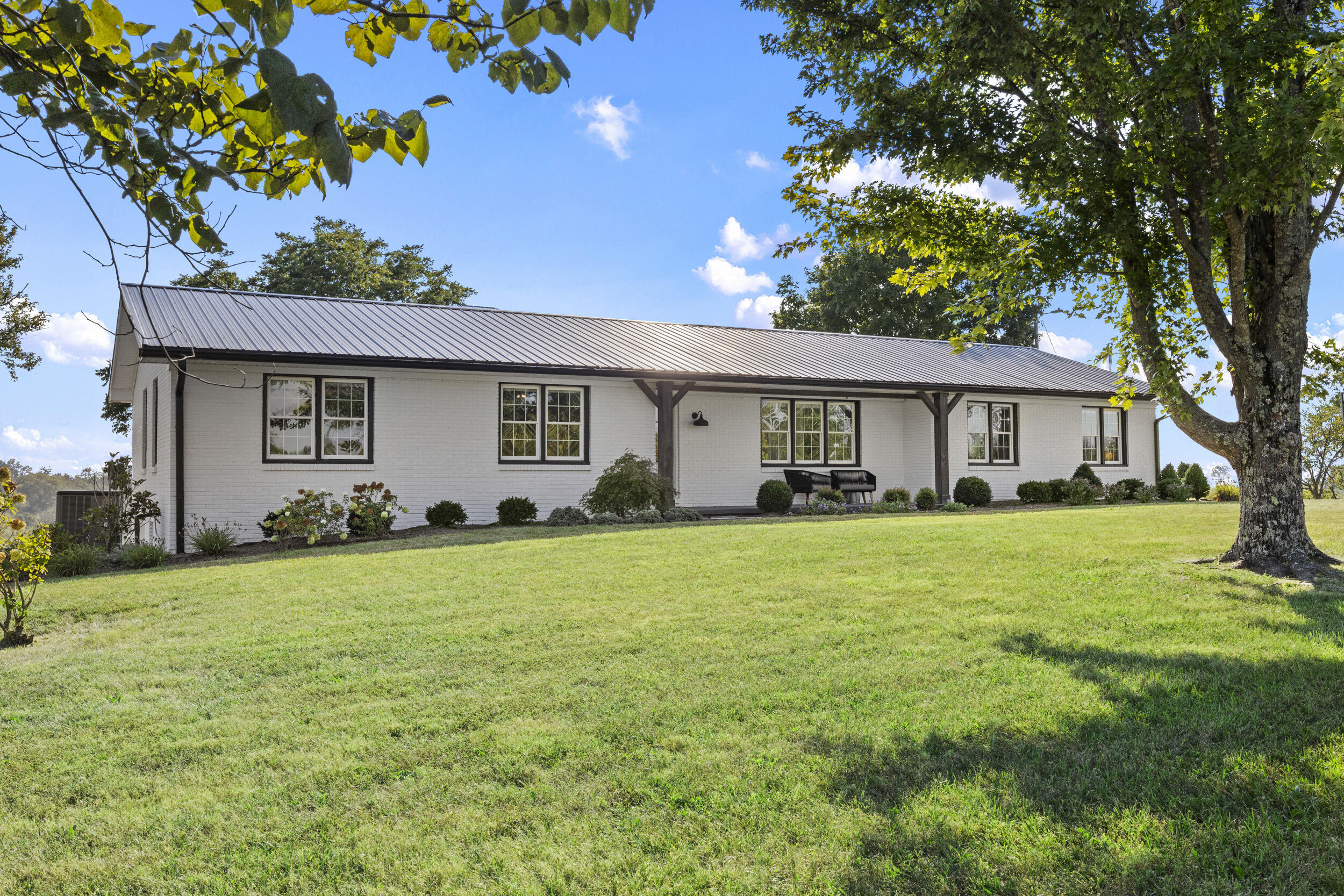 1039 Cole Road Property Photo 1