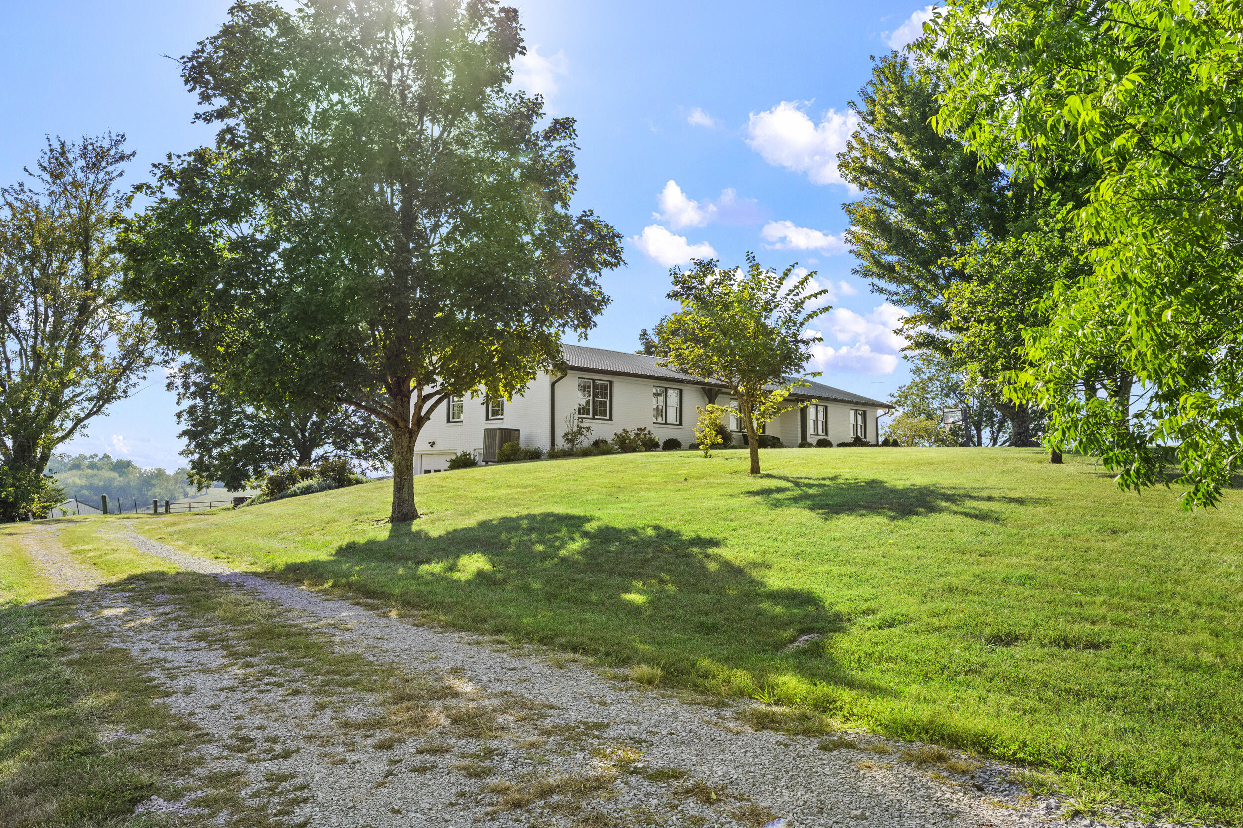 1039 Cole Road Property Photo 12