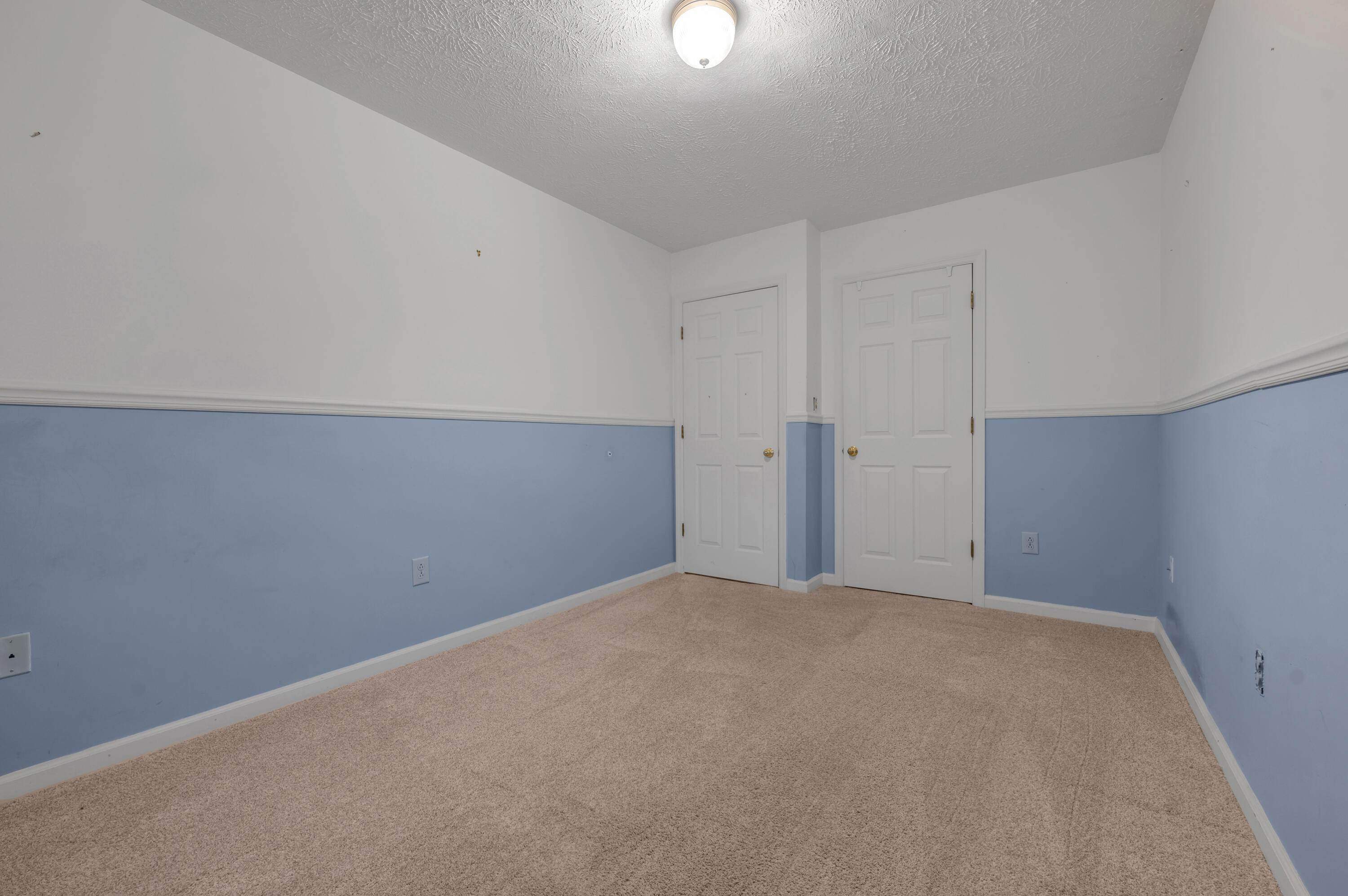 4664 Hathway Drive Property Photo 17