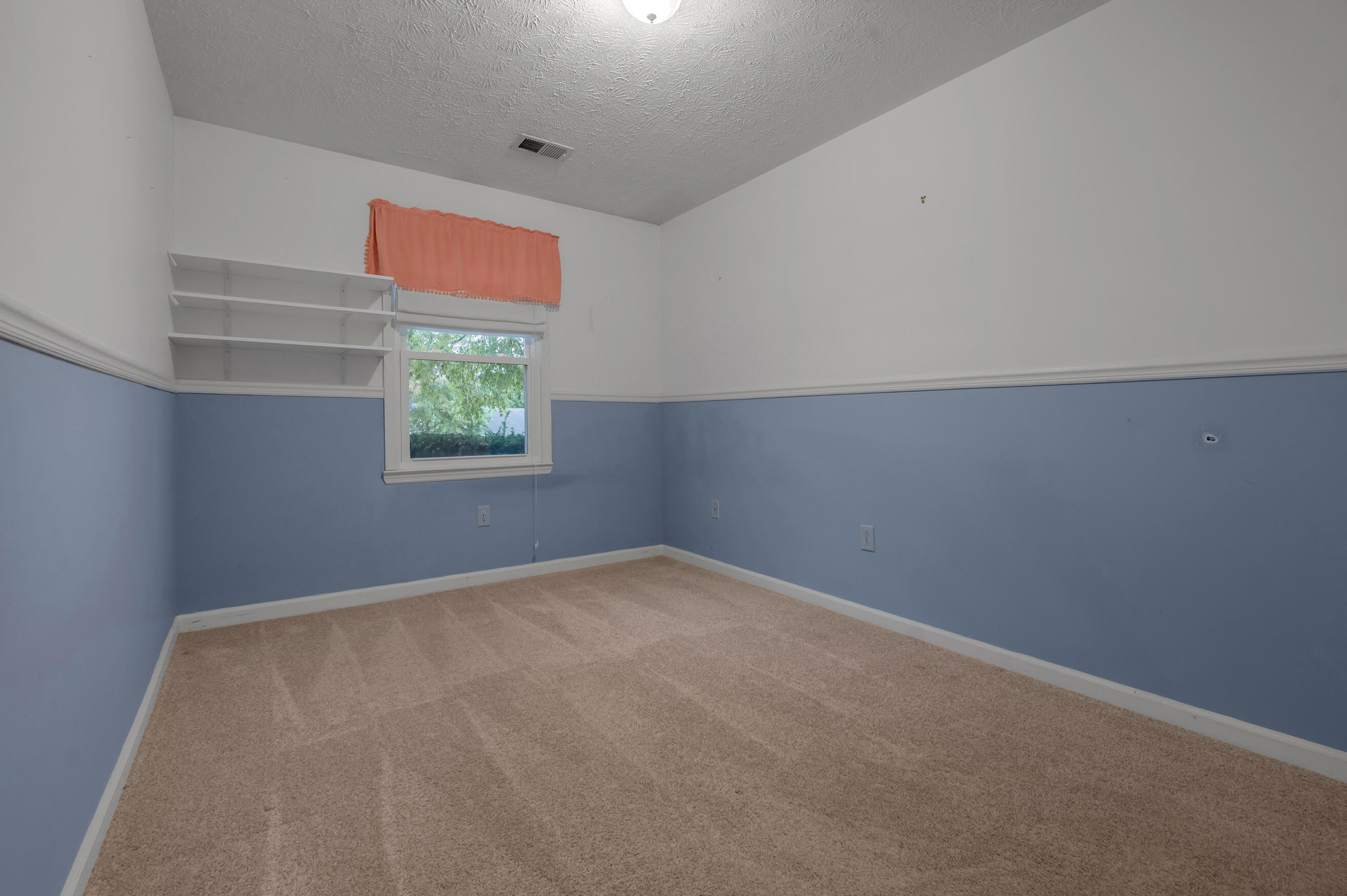 4664 Hathway Drive Property Photo 18