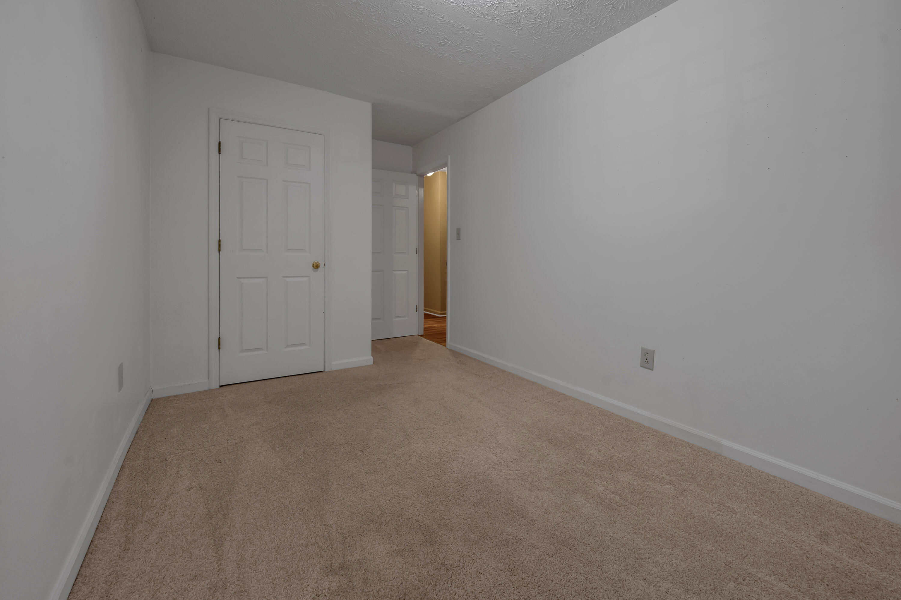 4664 Hathway Drive Property Photo 21