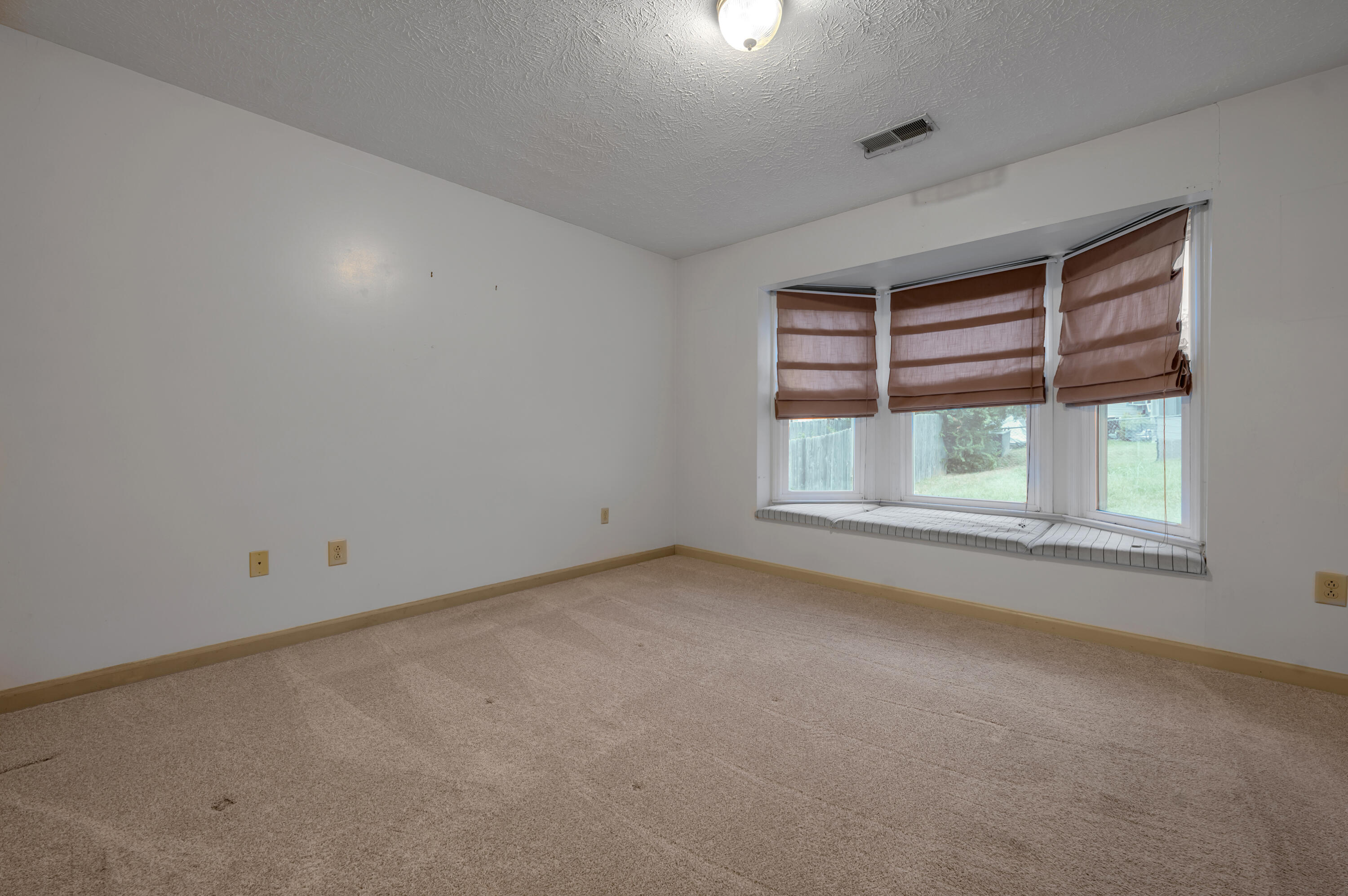 4664 Hathway Drive Property Photo 22