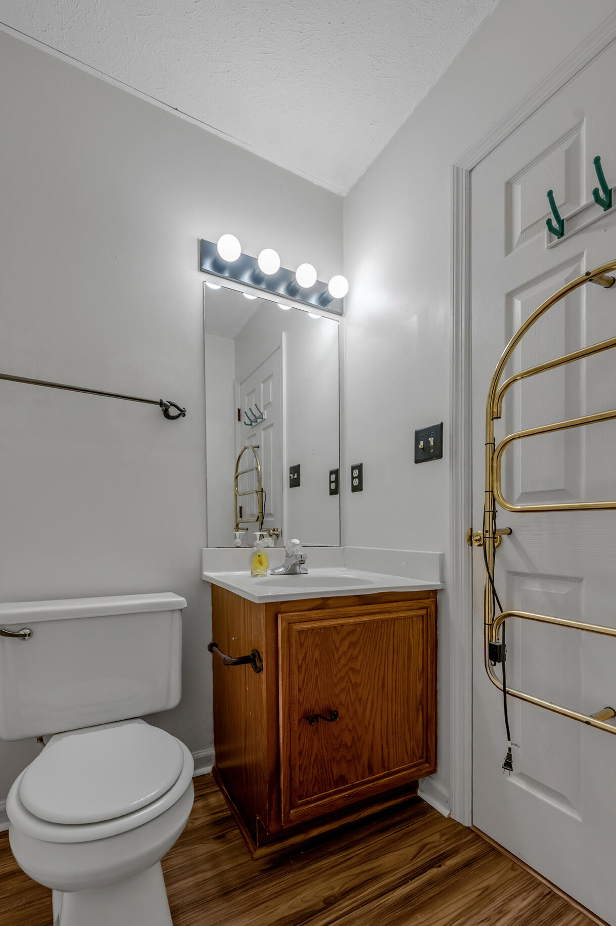 4664 Hathway Drive Property Photo 27