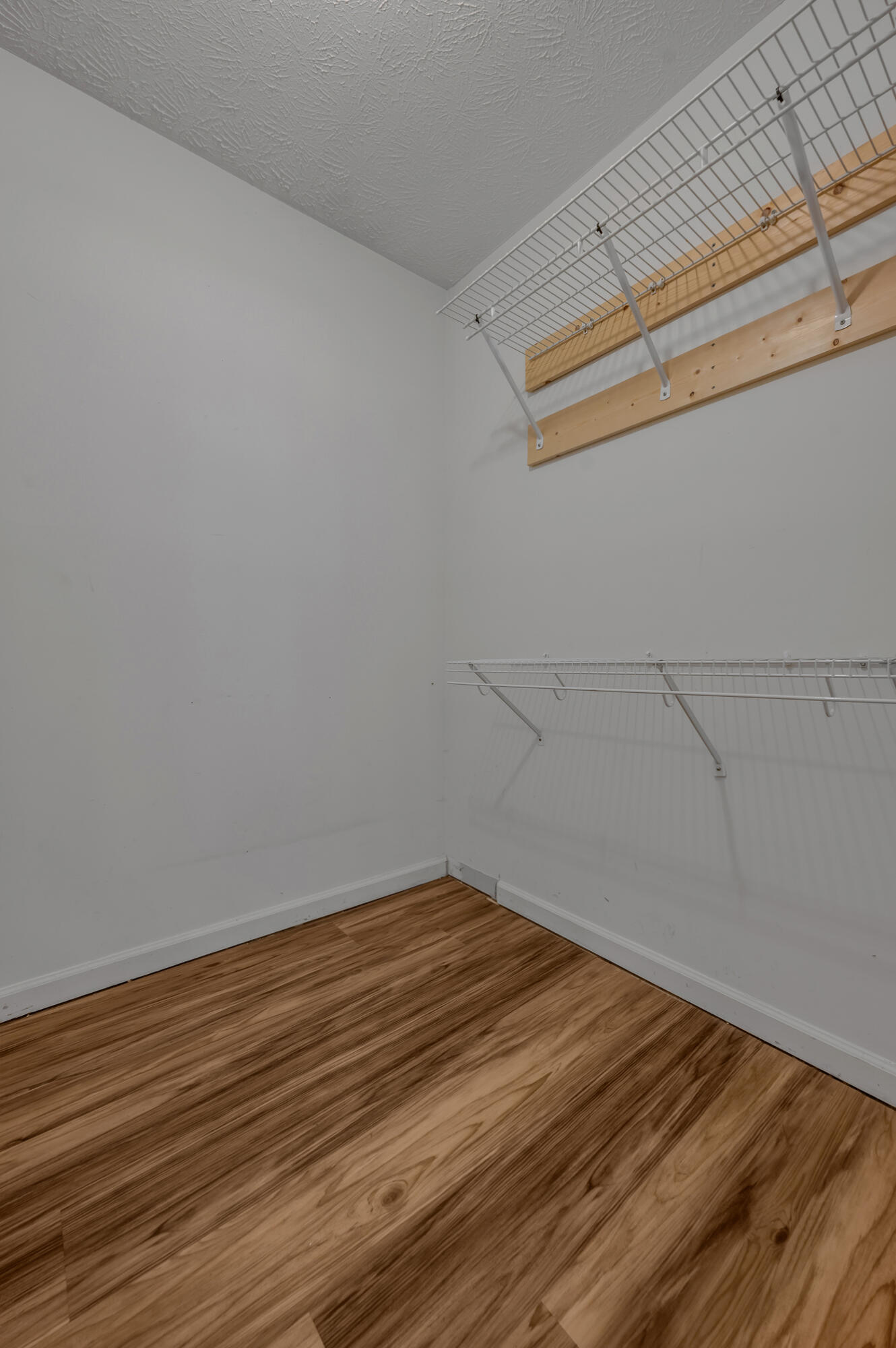 4664 Hathway Drive Property Photo 28
