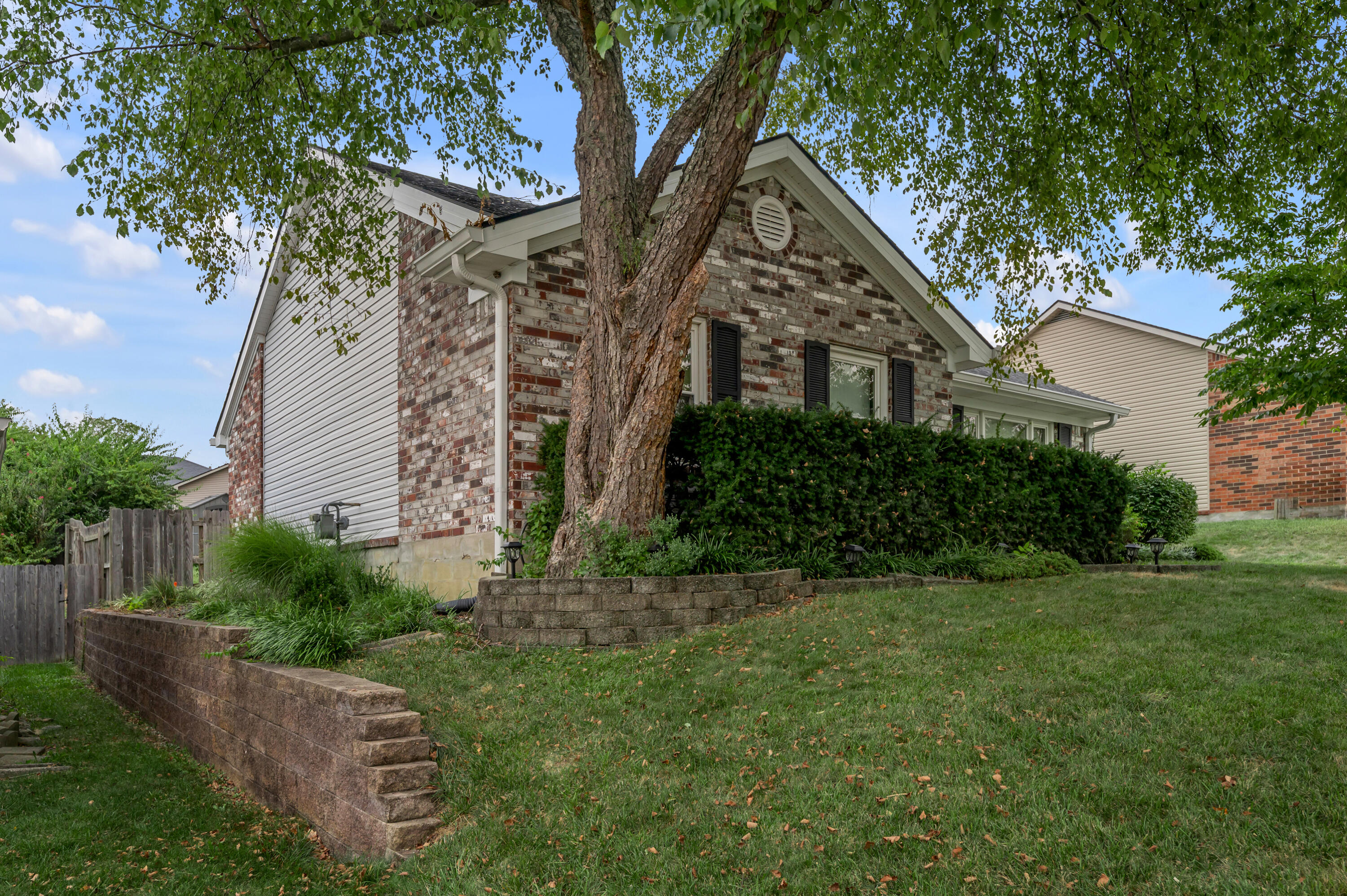 4664 Hathway Drive Property Photo 31