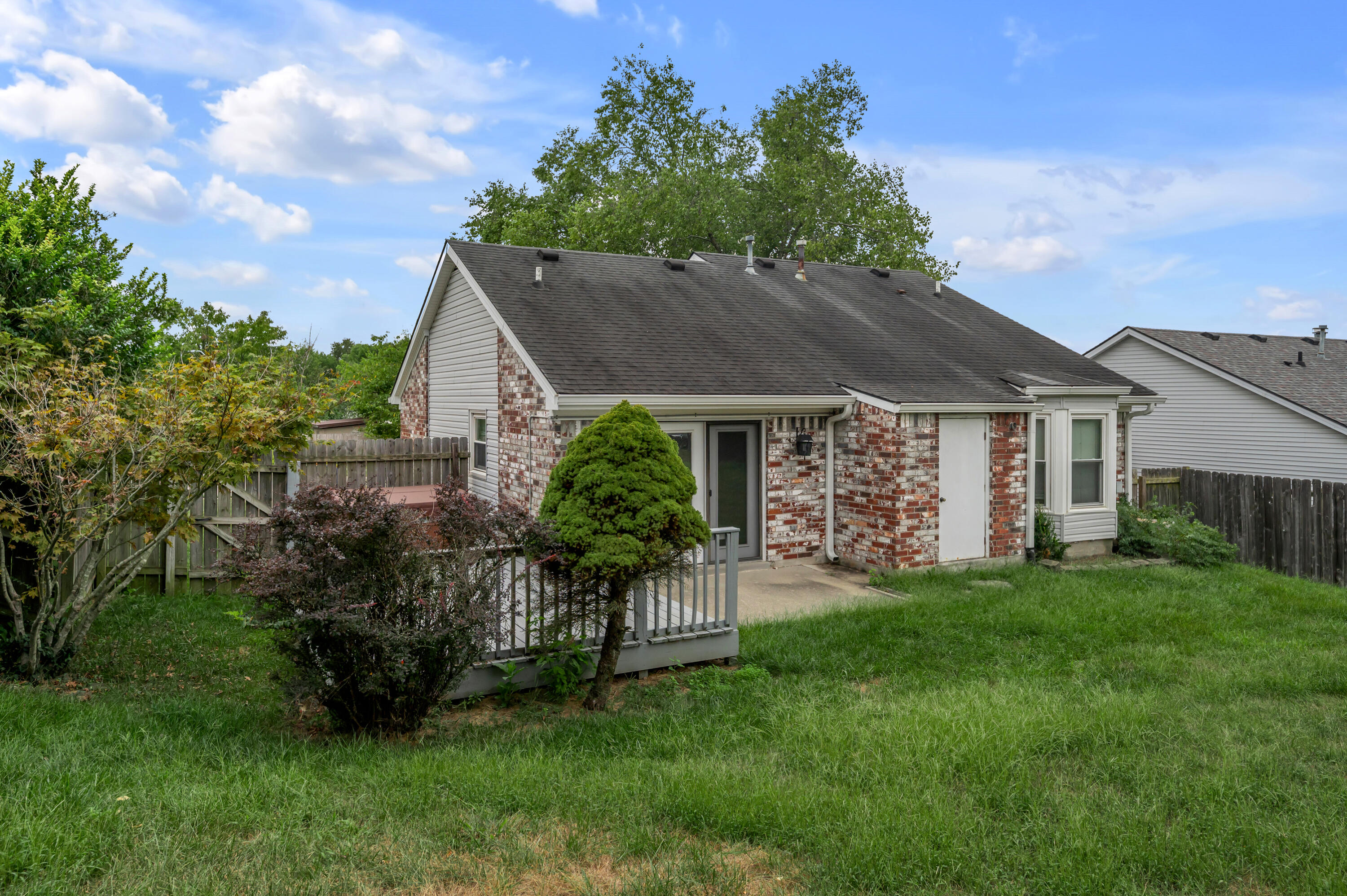 4664 Hathway Drive Property Photo 33