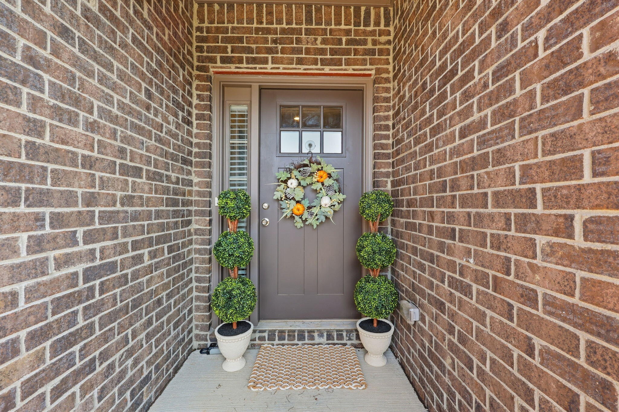 2213 Clematis Way Property Photo 8