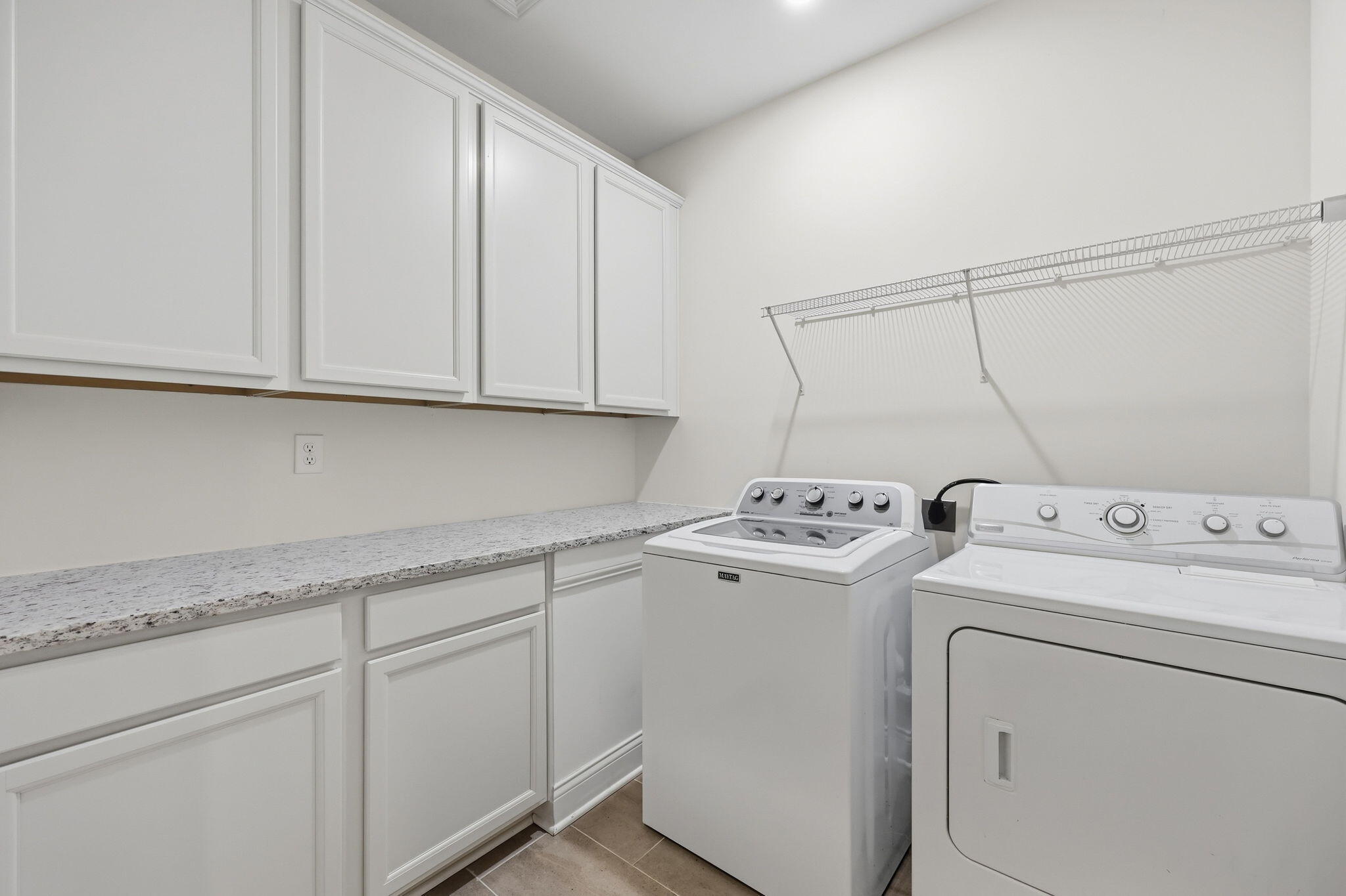 2213 Clematis Way Property Photo 32
