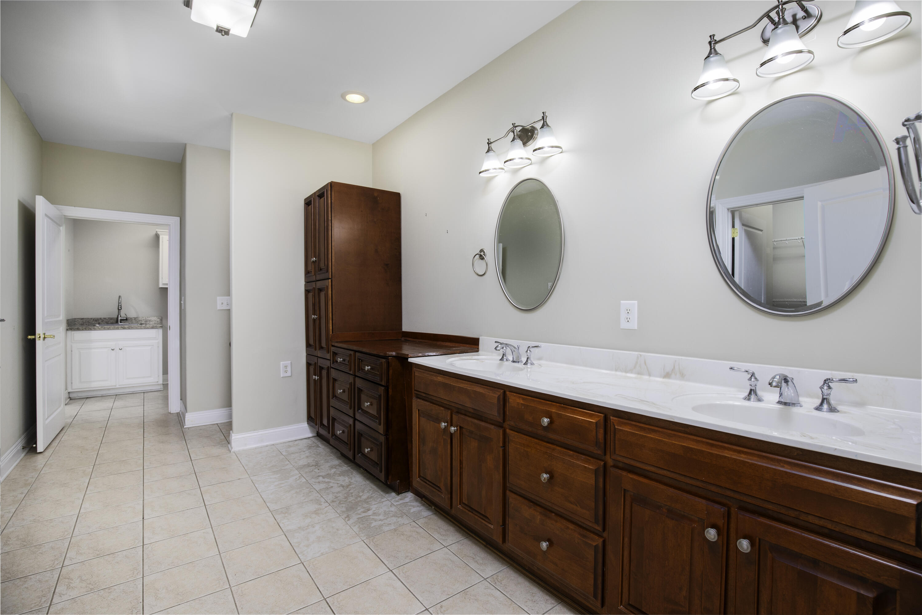 143 Rumsey Circle C Property Photo 23