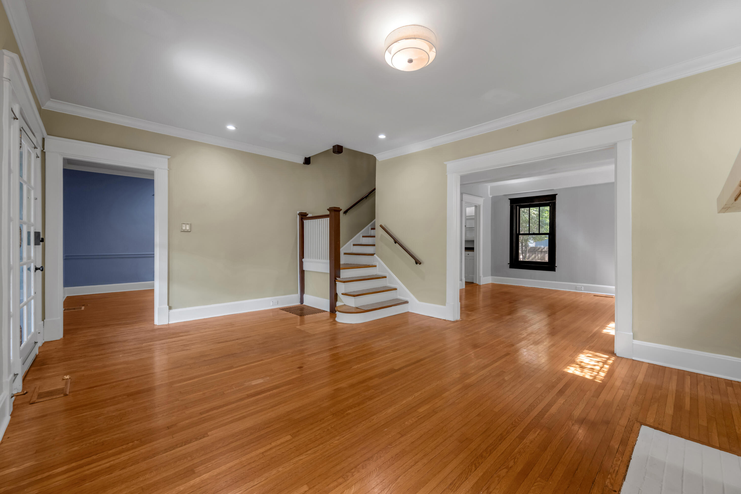 703 Bullock Place Property Photo 8