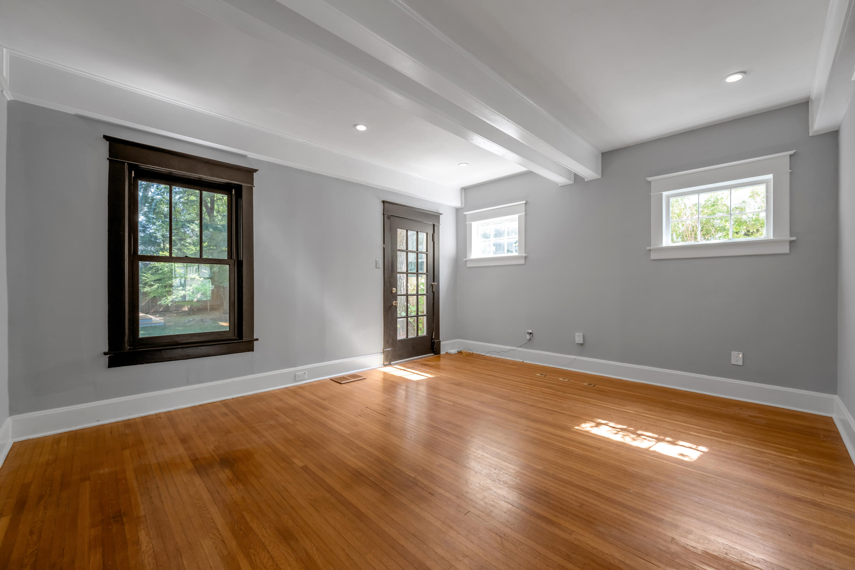 703 Bullock Place Property Photo 13
