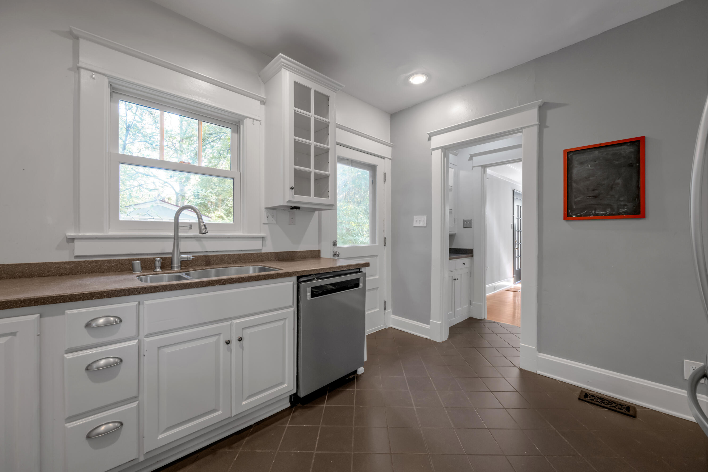 703 Bullock Place Property Photo 18