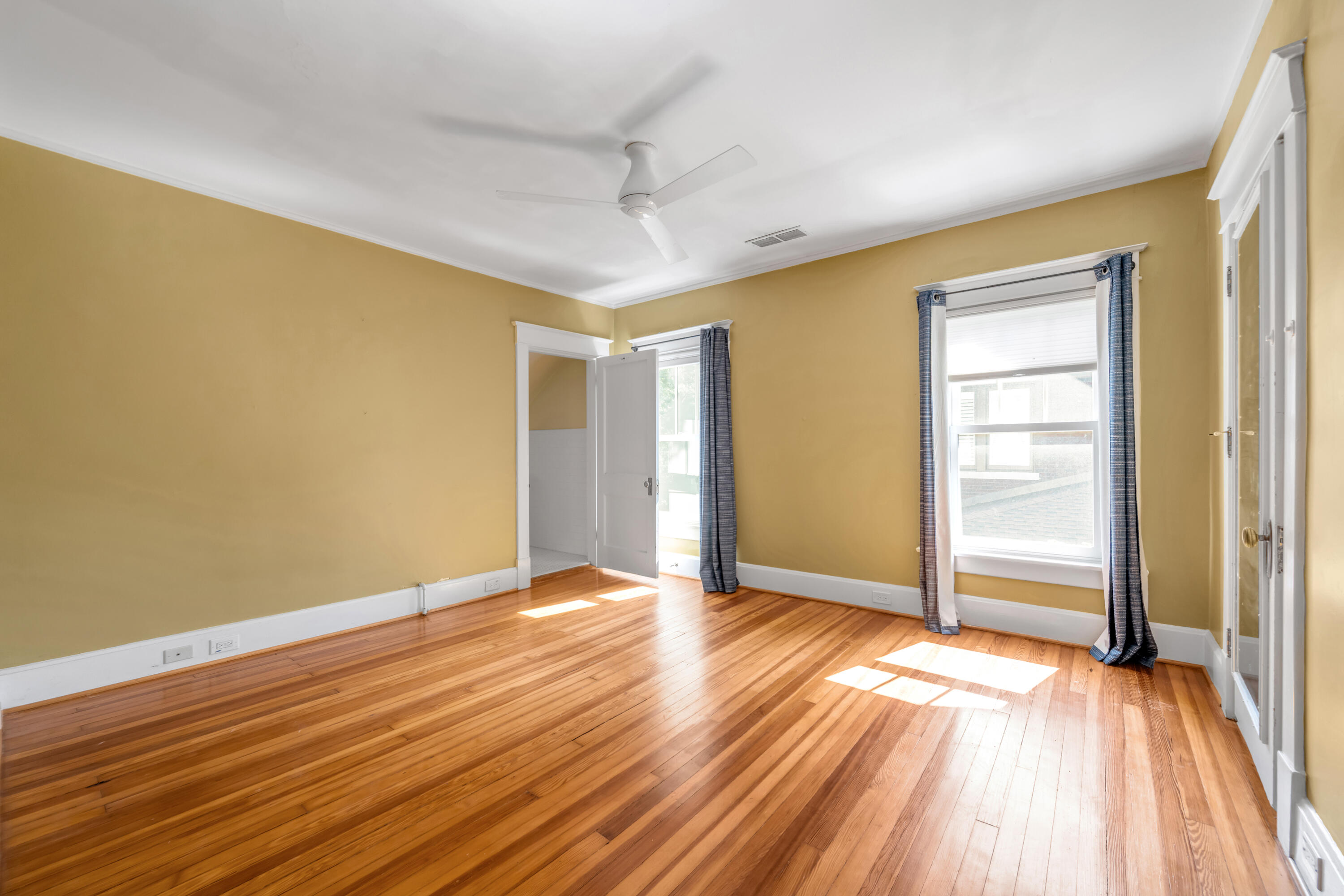 703 Bullock Place Property Photo 38