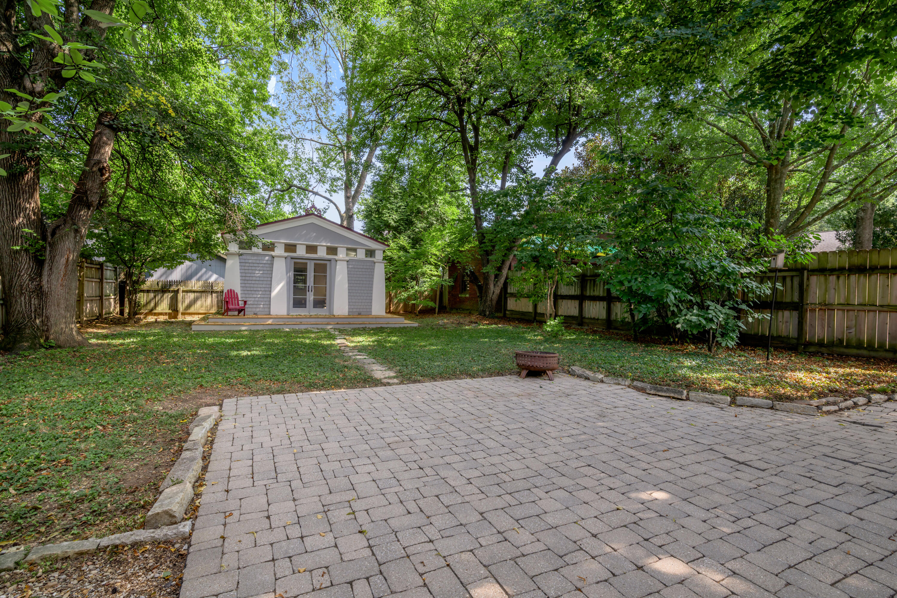 703 Bullock Place Property Photo 47