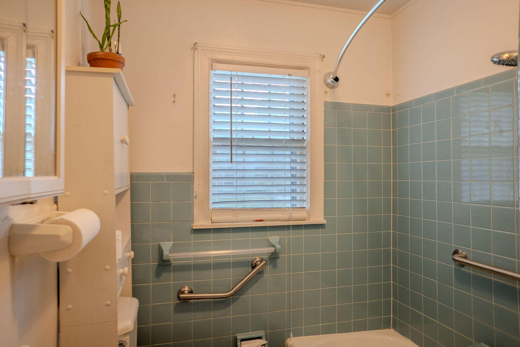 103 Bennett Court Property Photo 16