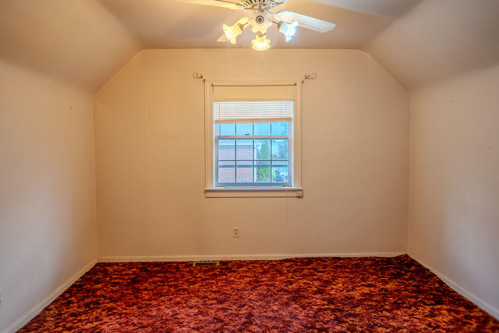 103 Bennett Court Property Photo 23