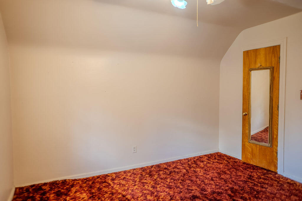 103 Bennett Court Property Photo 24