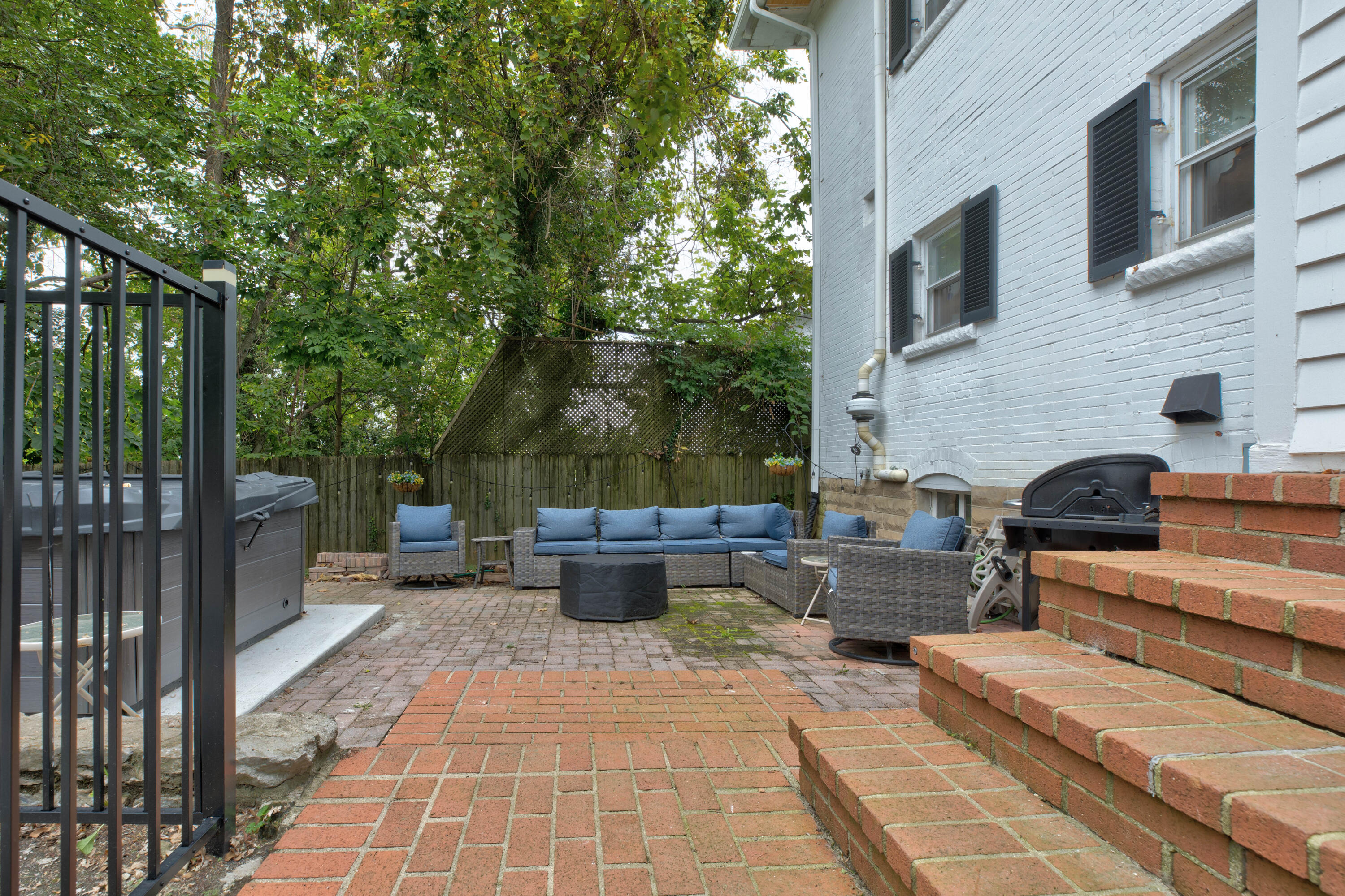 305 W Main Street Property Photo 67