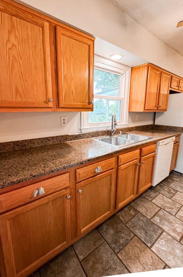 1037 Algonquin Trail Property Photo 15