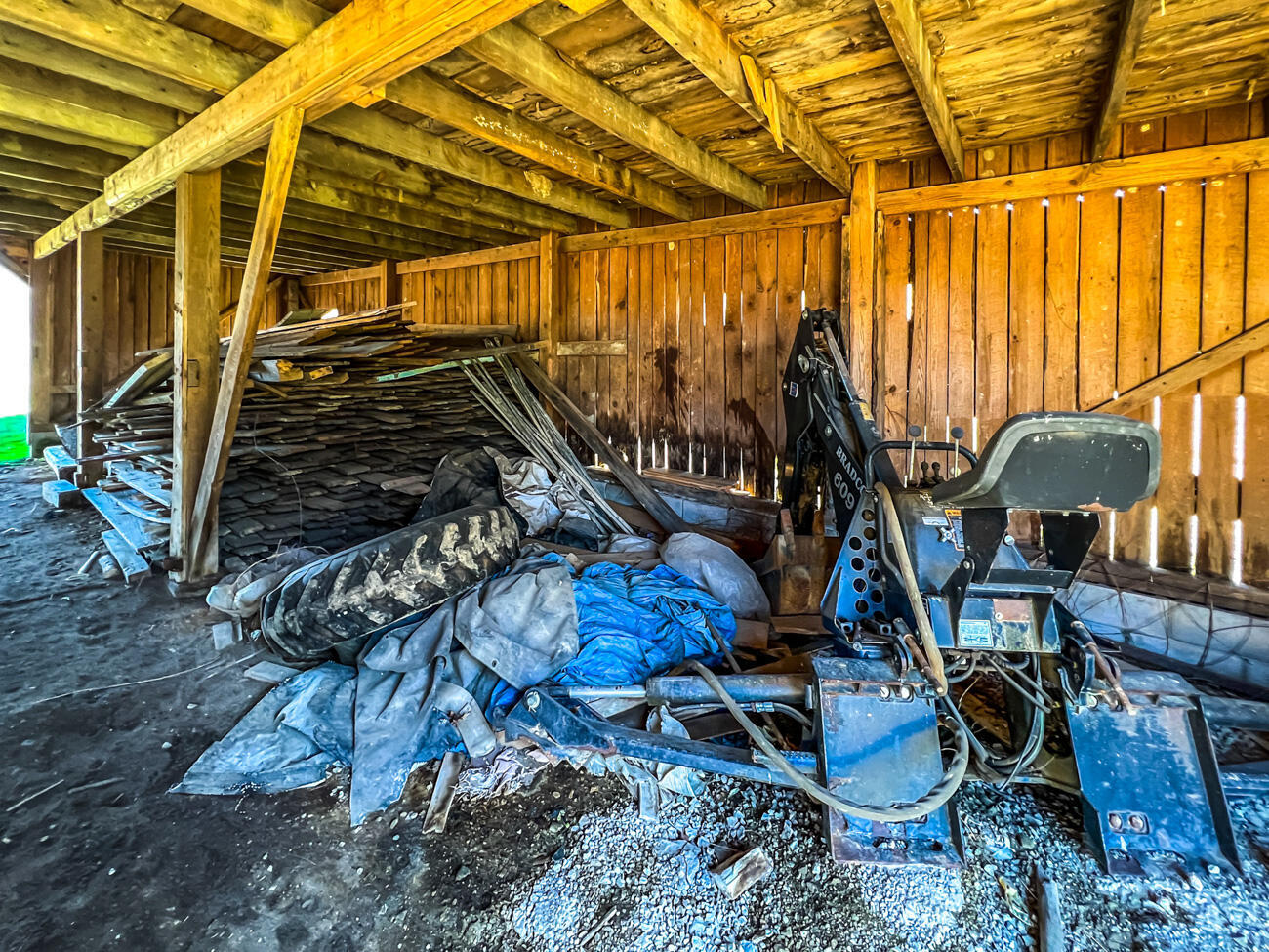 26026415 Property Photo 23