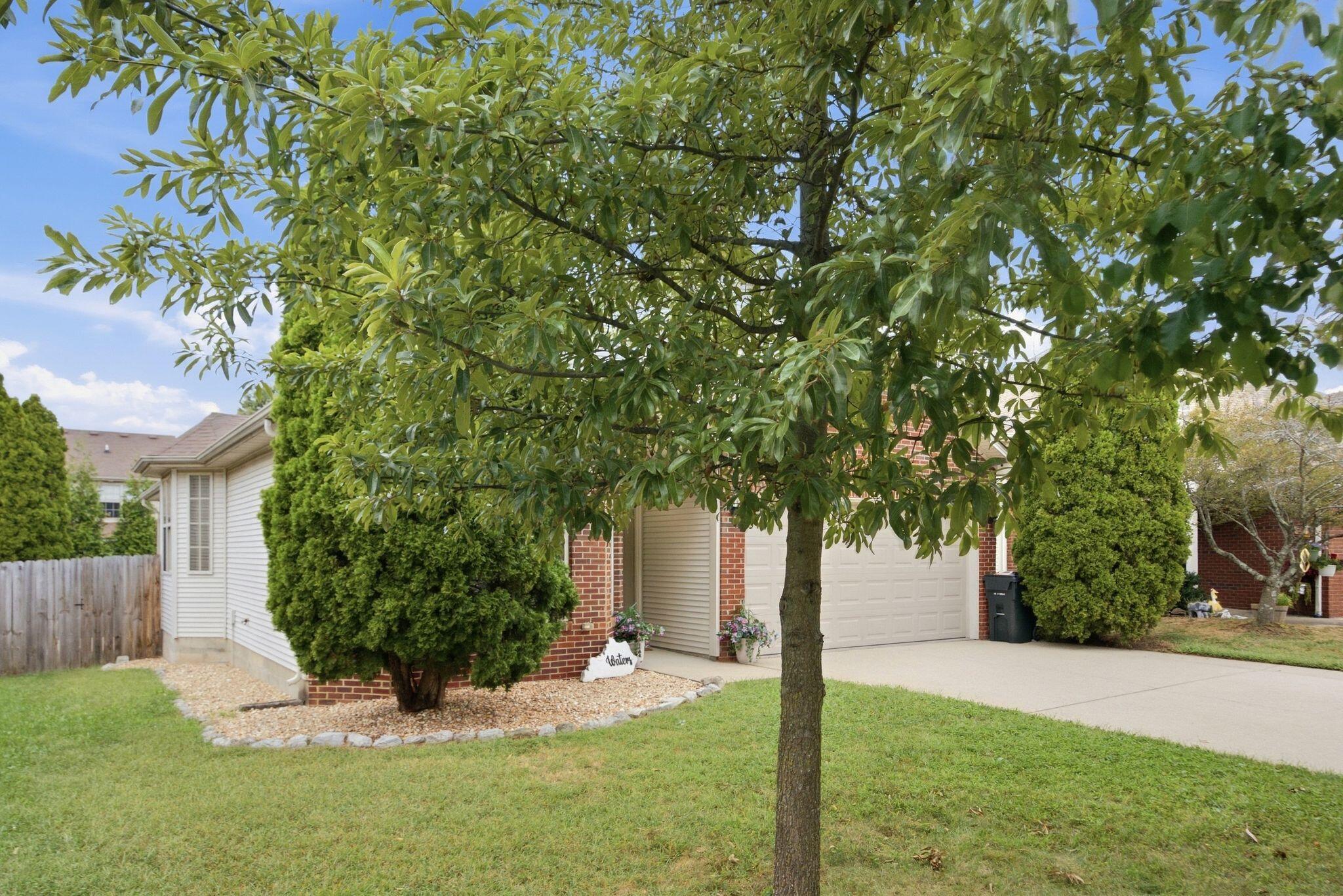 2736 Mill Wood Cove Property Photo 3