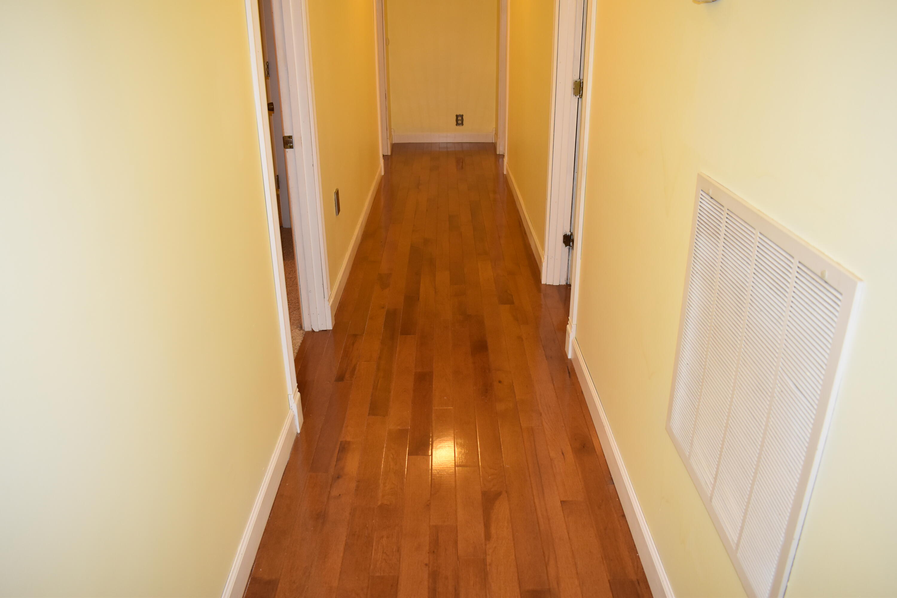 948 Kendall Road Property Photo 8
