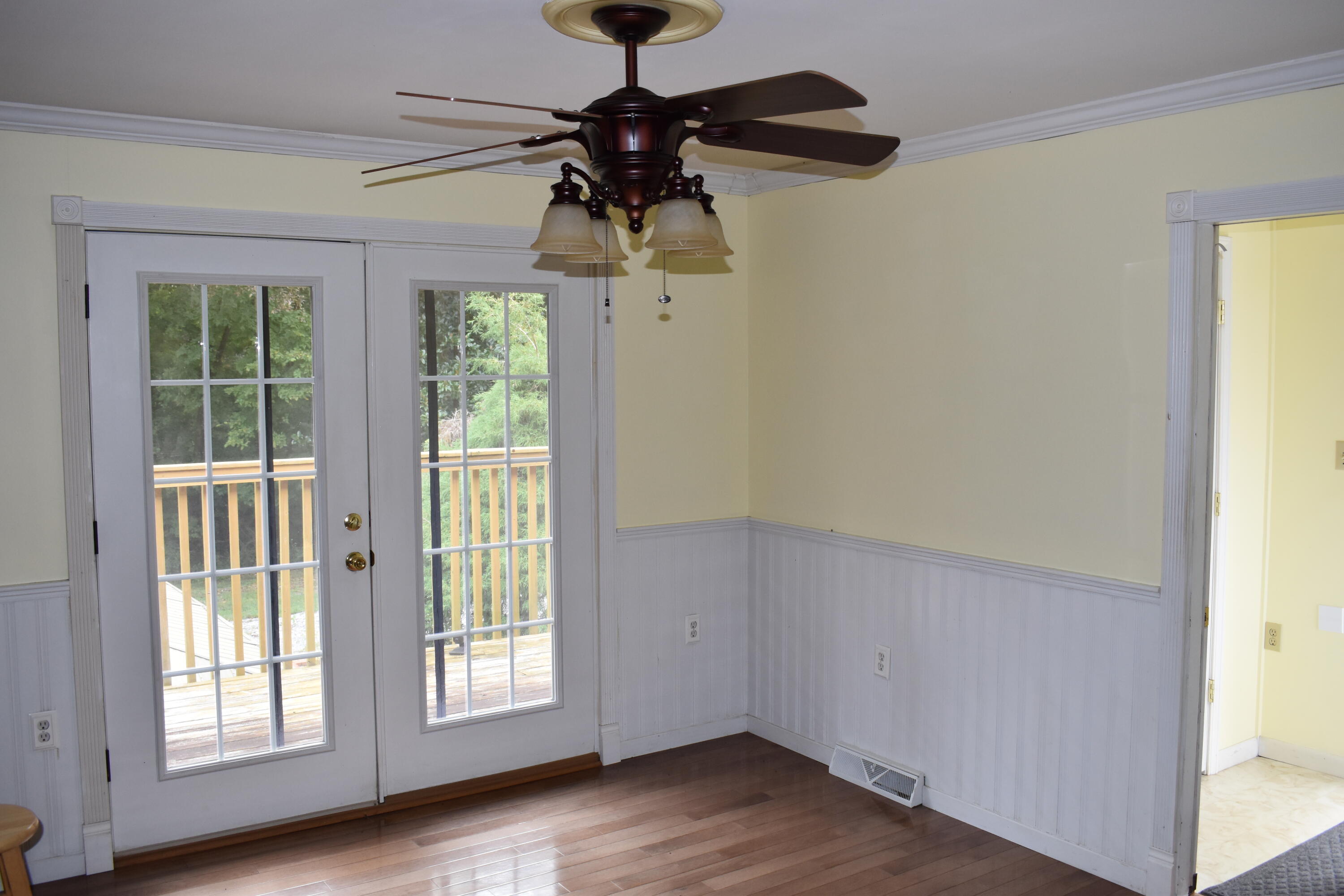 948 Kendall Road Property Photo 12