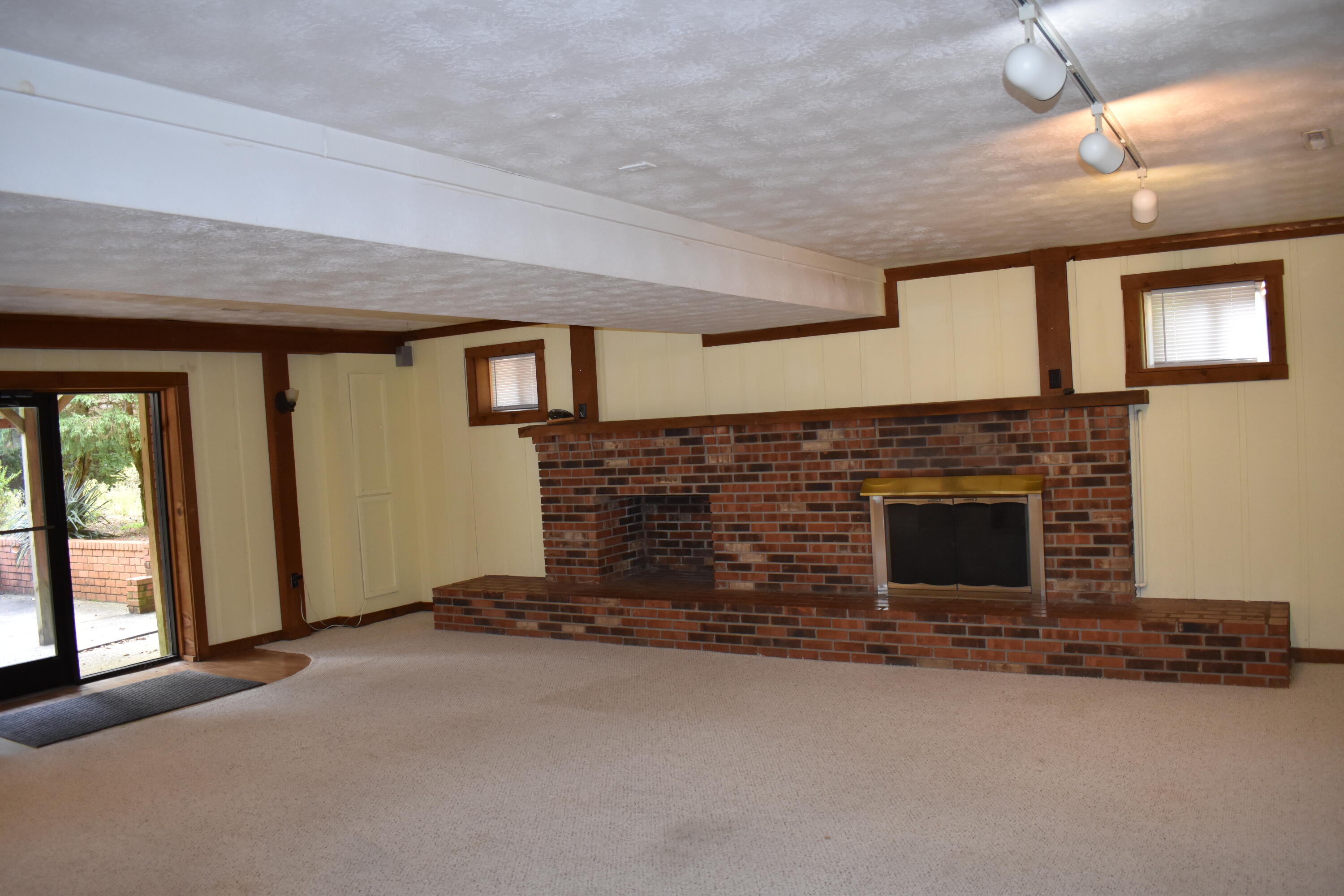 948 Kendall Road Property Photo 16