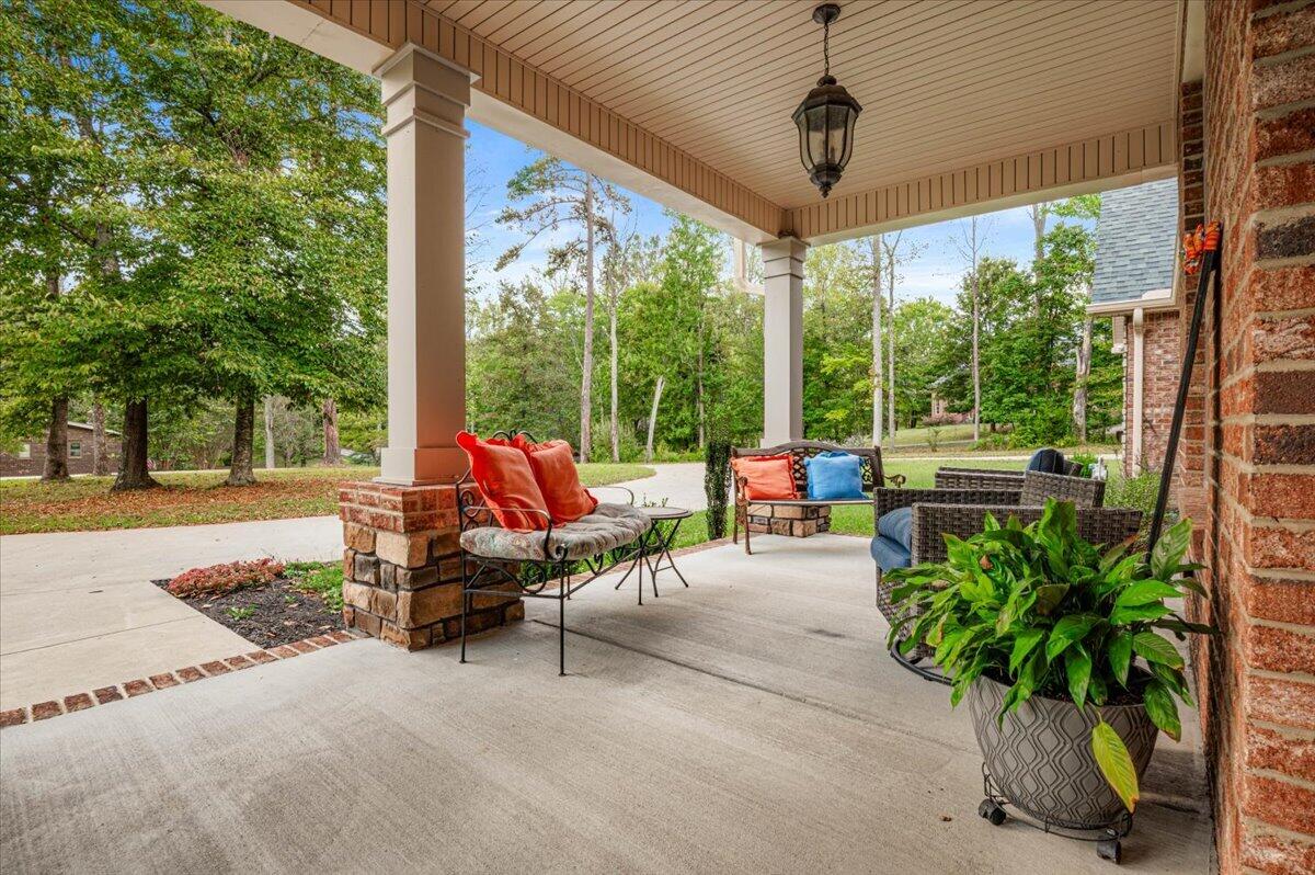 306 Combs Circle Property Photo 12